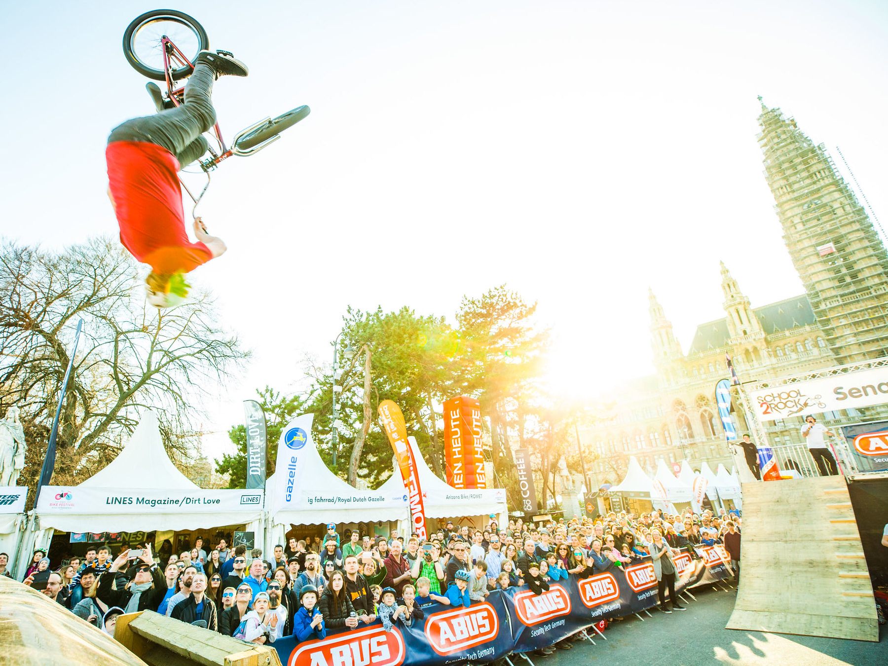Am Wochenende findet das Argus Bike Festival am Wiener Rathausplatz statt. Am Wochenende findet das Argus Bike Festival am Wiener Rathausplatz statt.