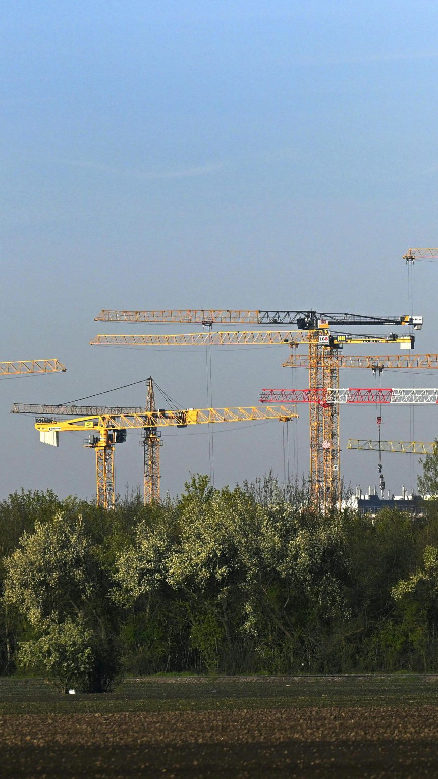 Branchenvertreter erwarten 2023 rege Wohnbautätigkeit, dann Abflachen.