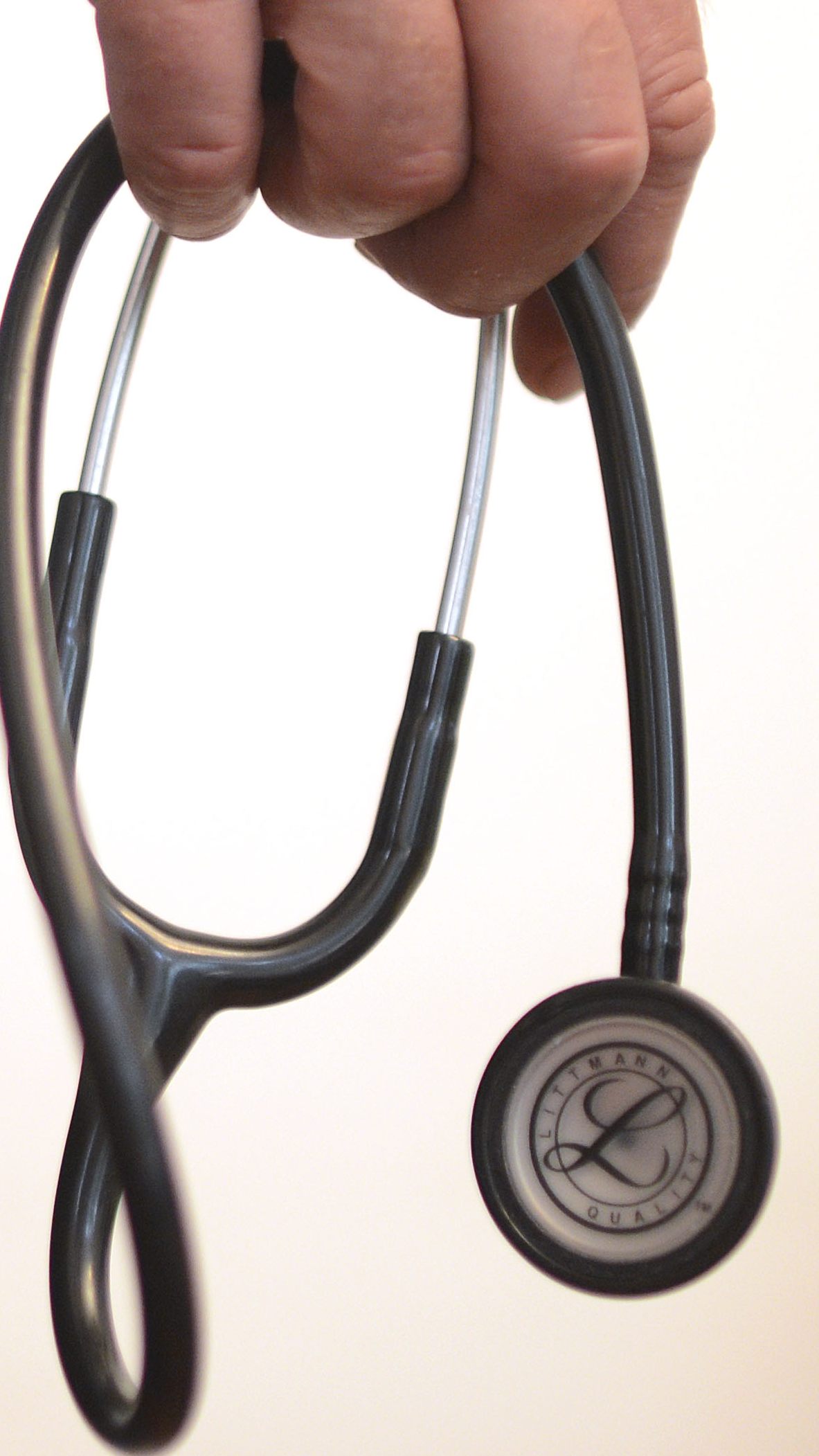 Angehörige von Gesundheitsberufen müssen sich neu registrieren.