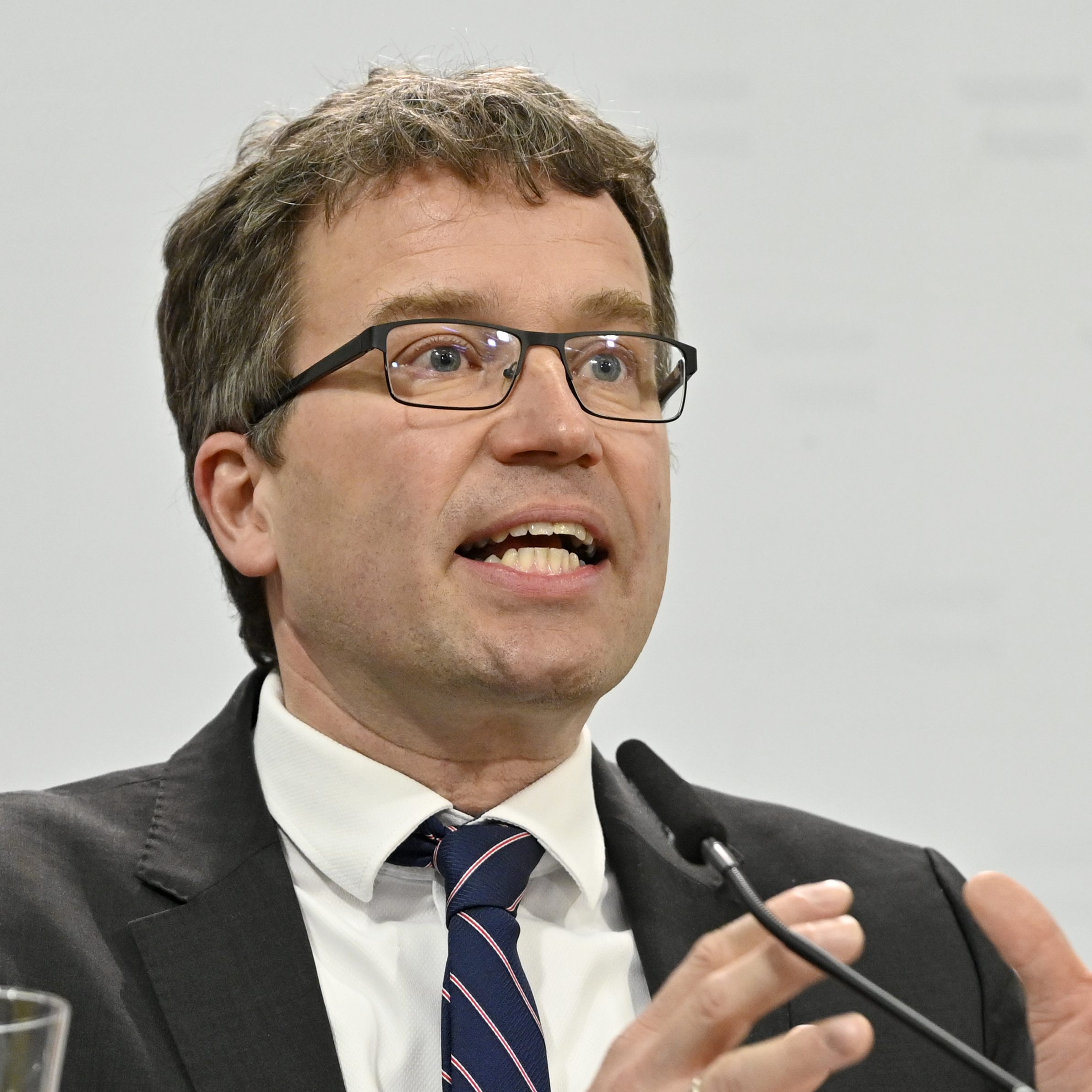 AMS-Chef Johannes Kopf fordert mehr Anreize im Sozialsystem.