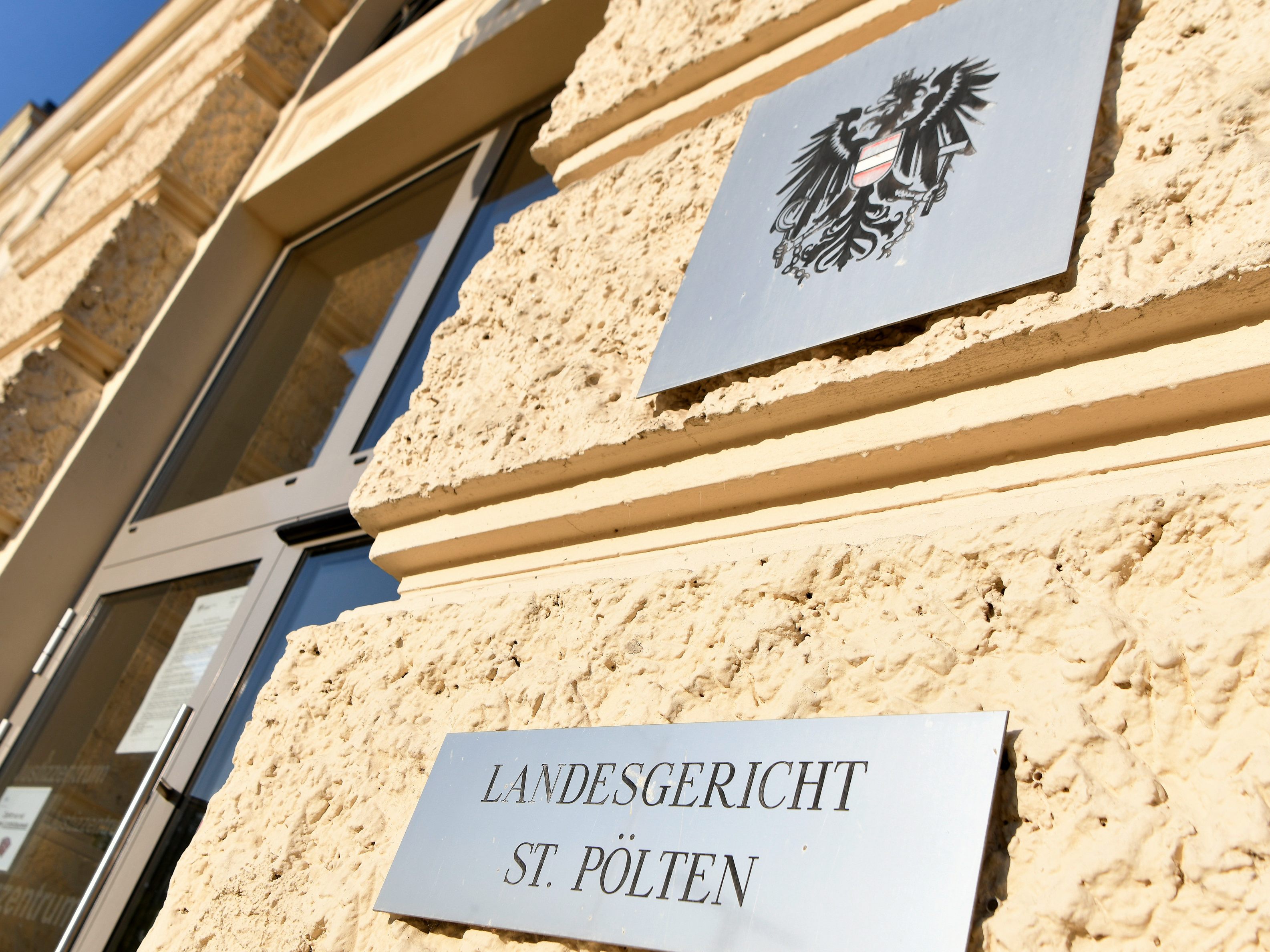 Dre rechte Extremisten stehen nächste Woche vor dem Landesgericht. Dre rechte Extremisten stehen nächste Woche vor dem Landesgericht.