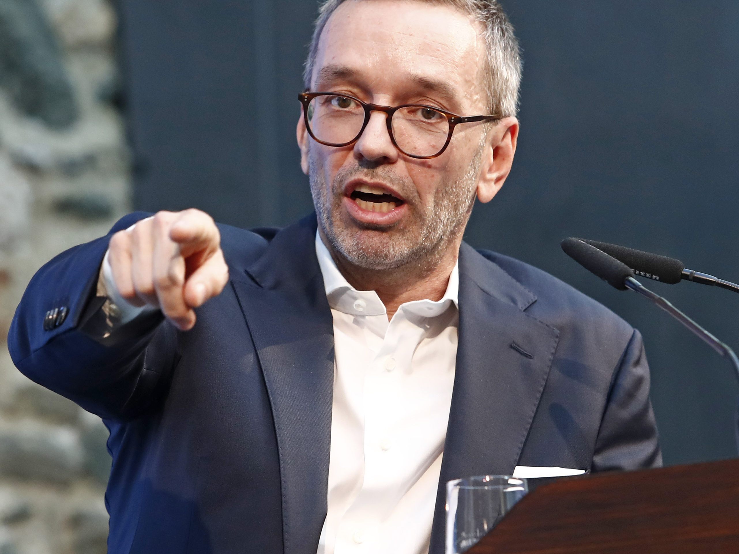 FPÖ-Chef Kickl sprach sich gegen eine Ampel-Koalition aus. FPÖ-Chef Kickl sprach sich gegen eine Ampel-Koalition aus.