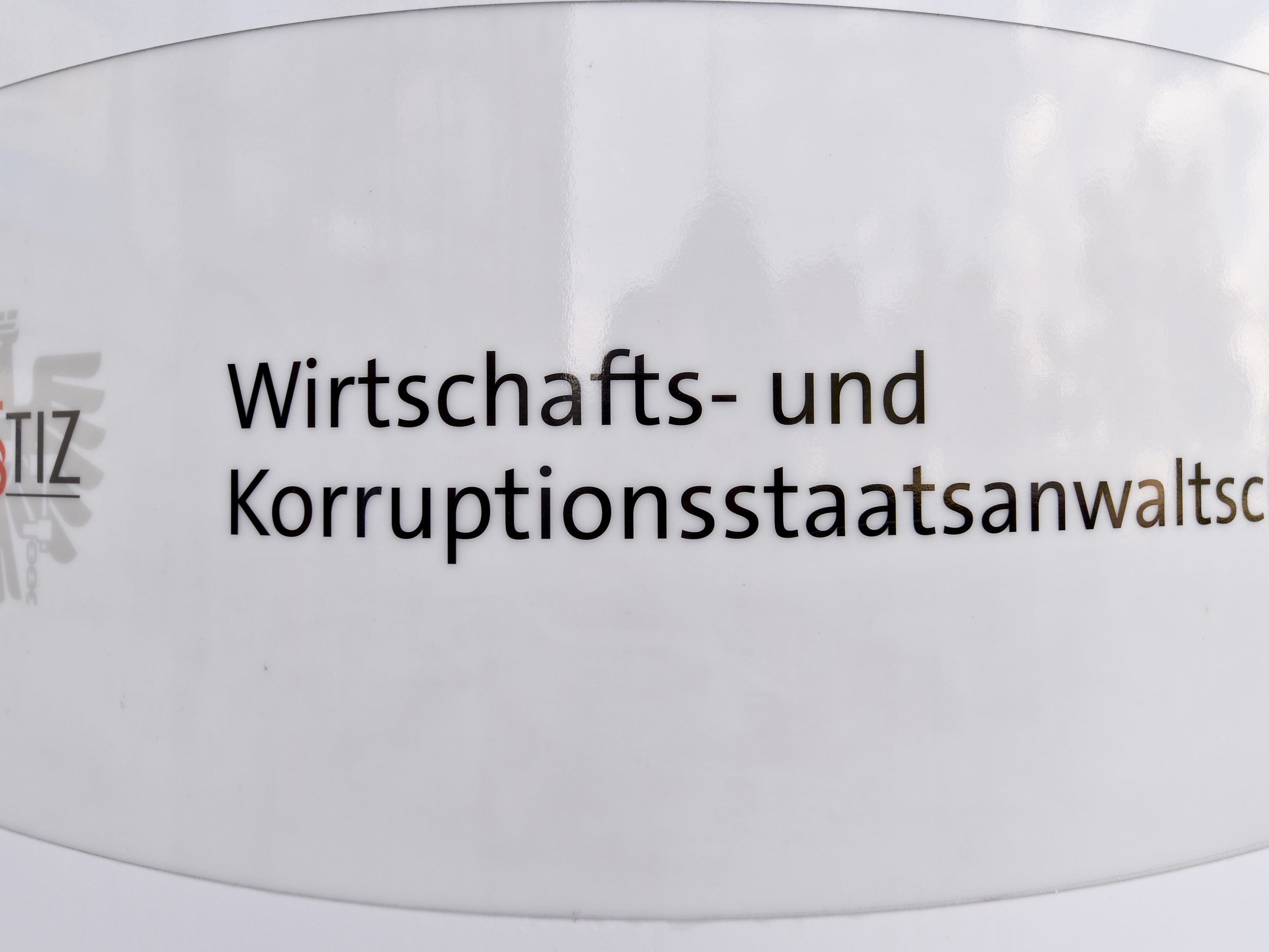 Die WKStA will alle Inserate des Finanzministeriums überprüfen. Die WKStA will alle Inserate des Finanzministeriums überprüfen.