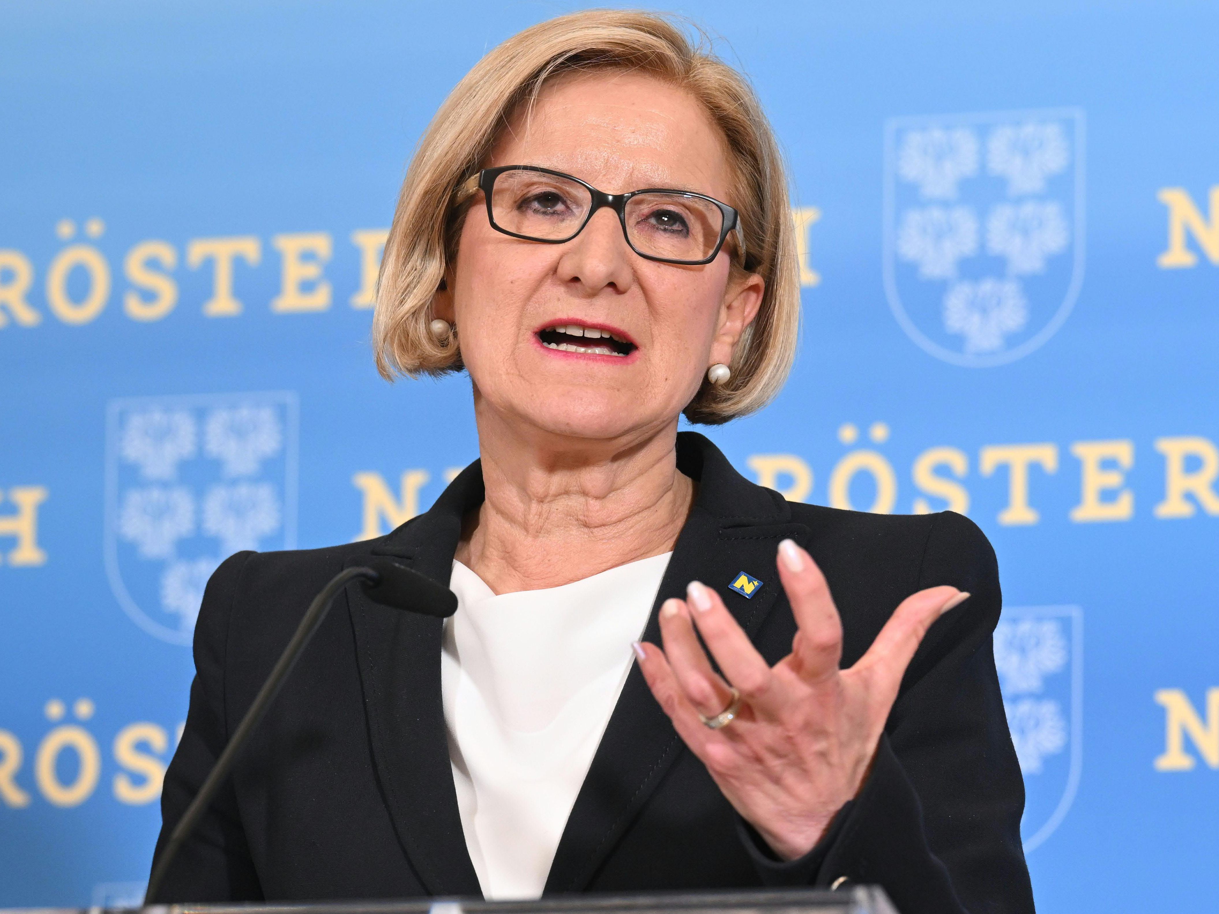 Ina Aigner machte Wahl-Werbung für Johanna Mikl-Leitner. Ina Aigner machte Wahl-Werbung für Johanna Mikl-Leitner.