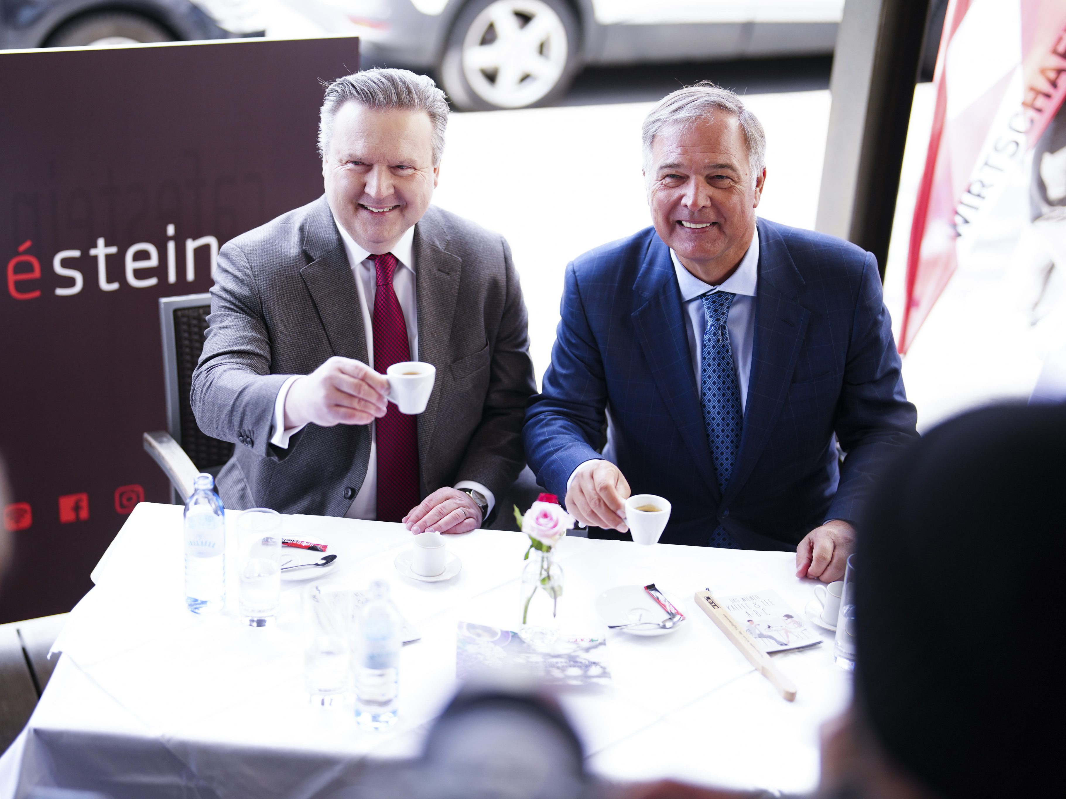 In Wien wurde am Dienstag die Schanigartensaison eingeläutet. In Wien wurde am Dienstag die Schanigartensaison eingeläutet.