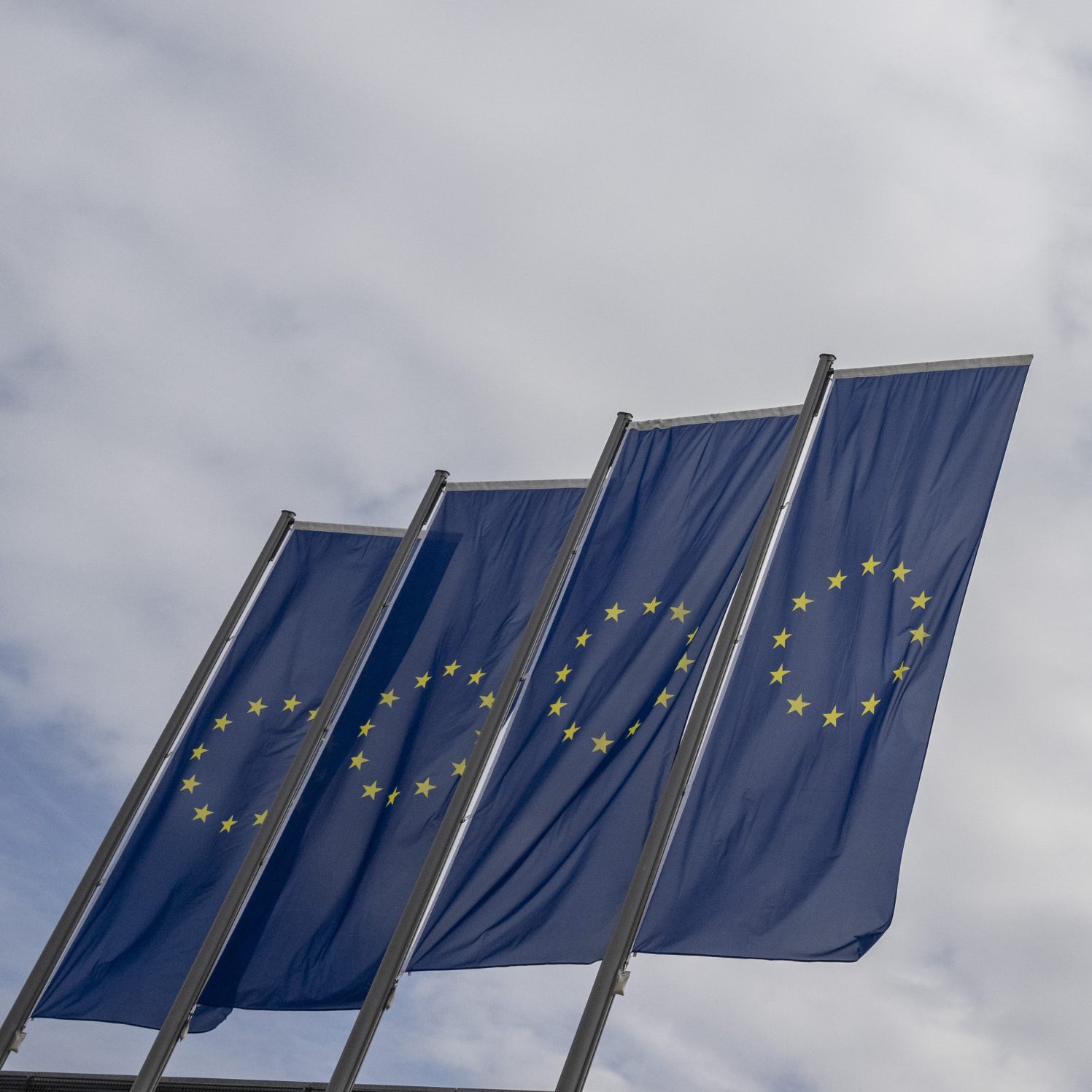 EZB-Währungshüter sind zunehmend für einen kleineren Zinsschritt im Mai.