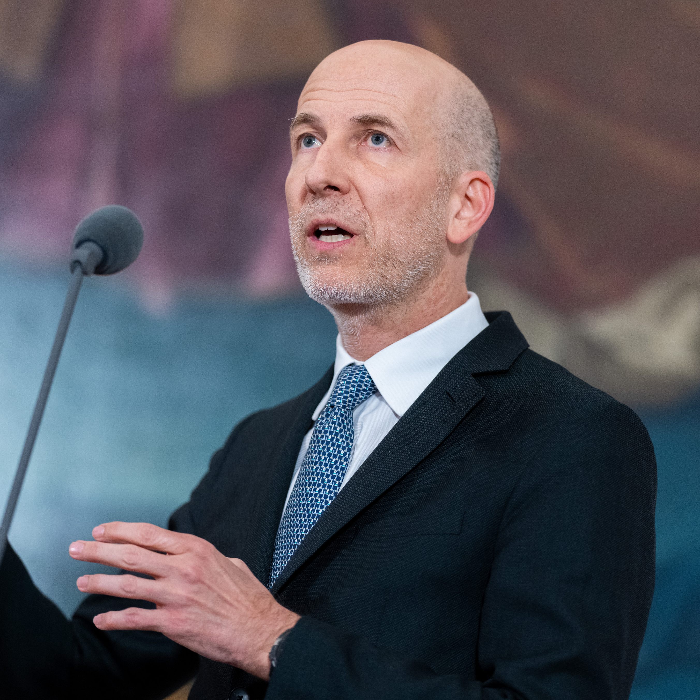 Arbeitsminister Martin Kocher (ÖVP) hat am Dienstag seinen Vorstoß zur Steuerbefreiung von Überstunden nicht konkretisiert.