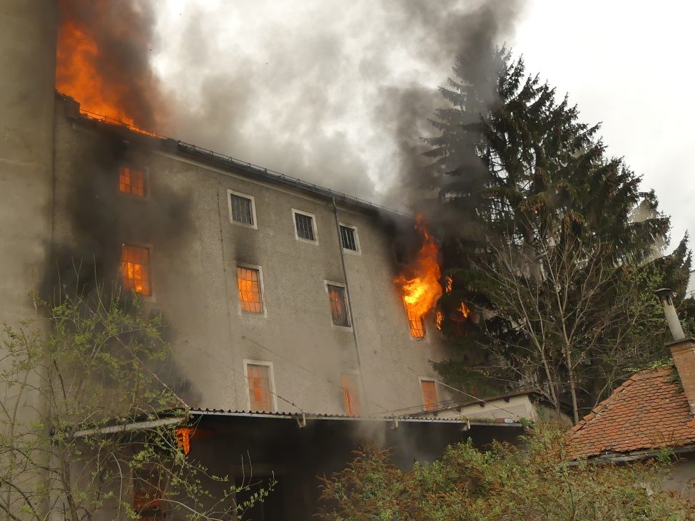 Die Höhe des Schadens ließ sich noch nicht beziffern.