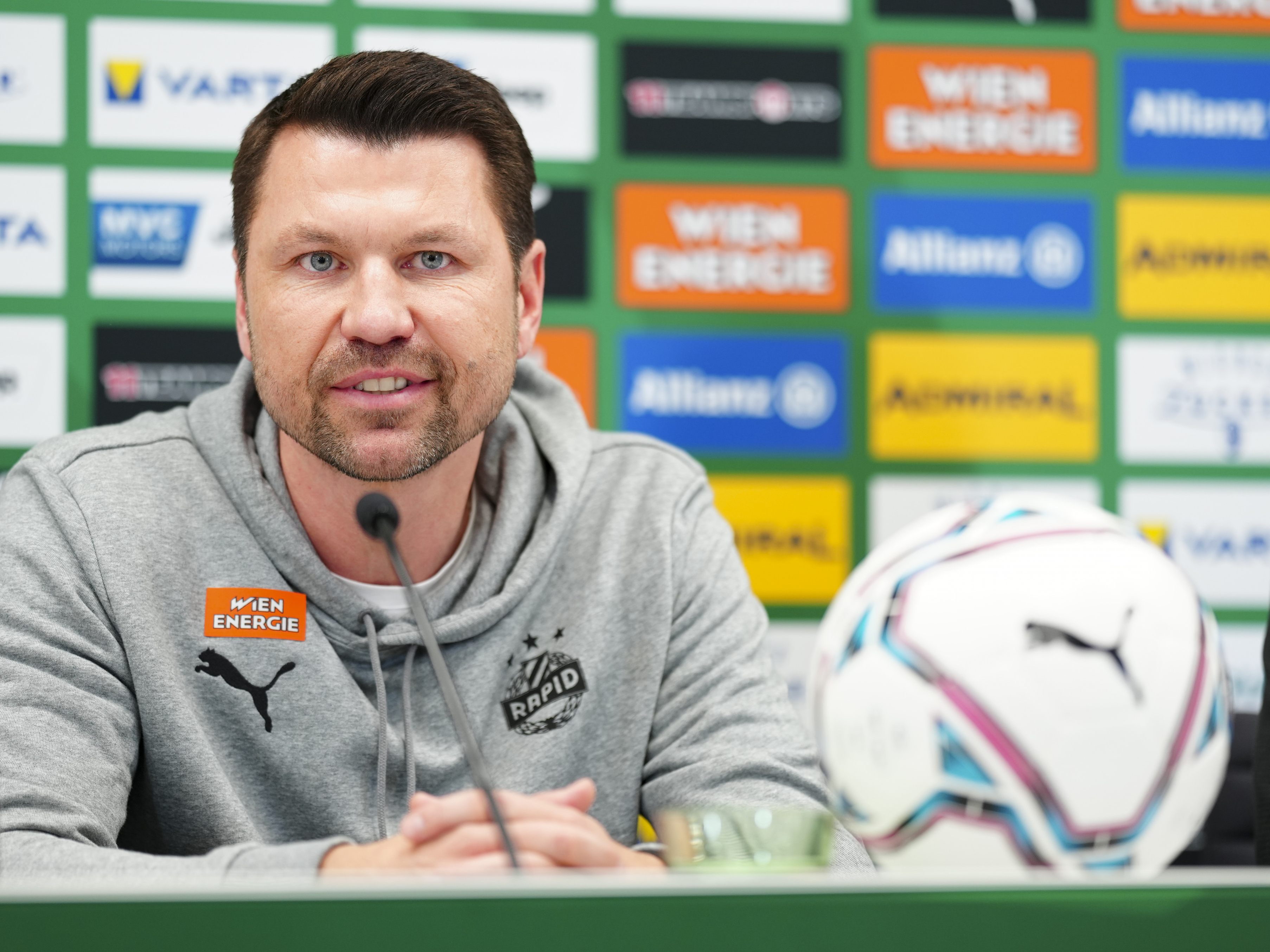 Rapid-Sportchef Katzer wünscht sich ein ÖFB-Cup-Finale in Wien. Rapid-Sportchef Katzer wünscht sich ein ÖFB-Cup-Finale in Wien.