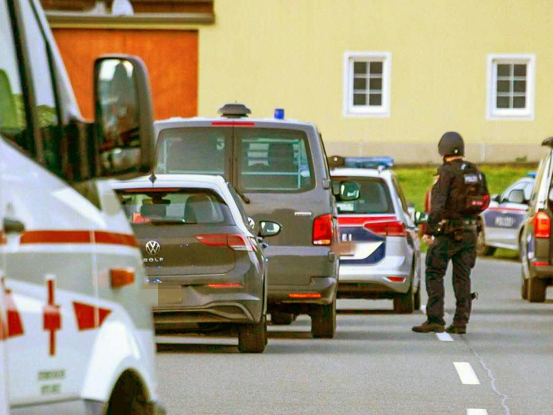 Mann soll Partner seiner Mutter erschossen haben