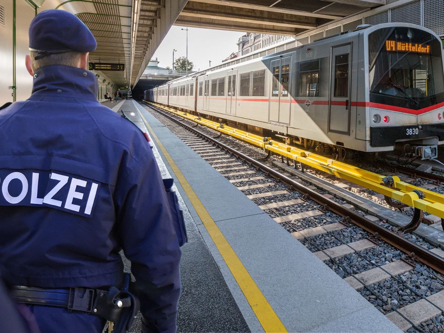 In der U4-Station Margaretengürtel kam es zu einer Messerattacke. In der U4-Station Margaretengürtel kam es zu einer Messerattacke.