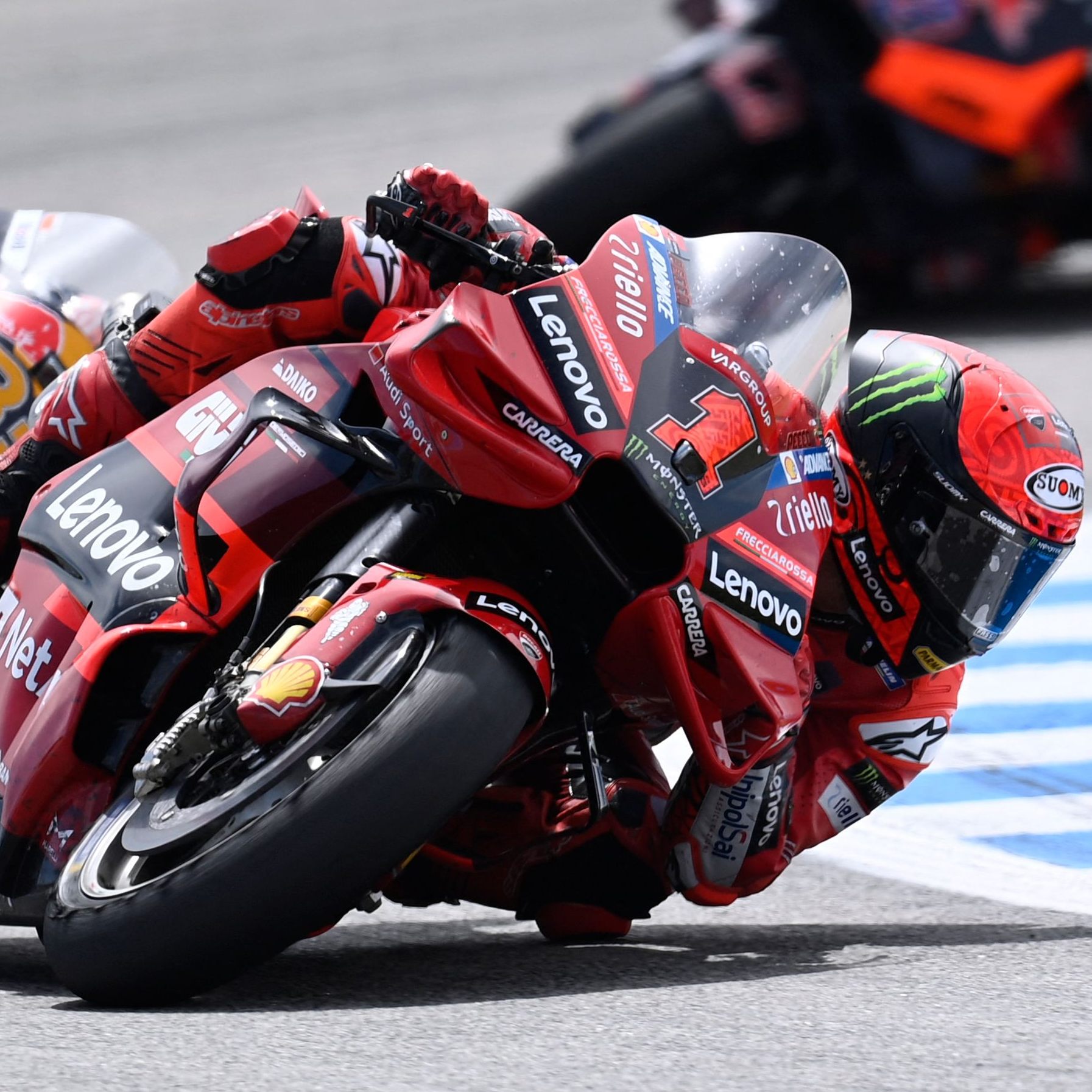 Bagnaia überholte Binder wenige Runden vor Schluss und ließ sich den Sieg nicht mehr nehmen.