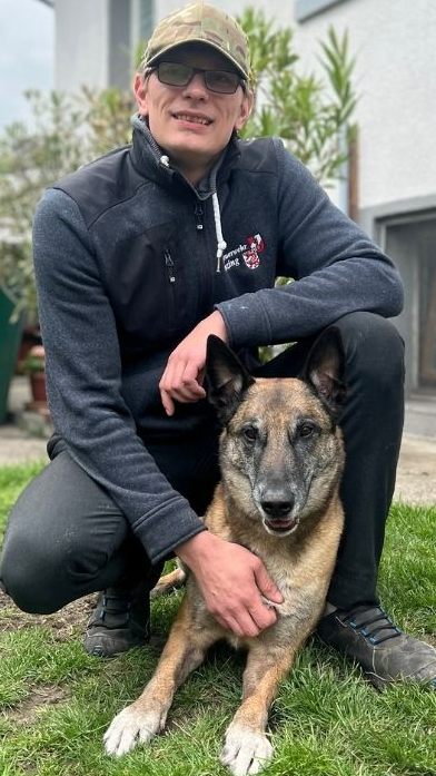 Patrick Höhenreich war mit seinem Diensthund Bruno als Security am Dornbirner Bahnhof im Einsatz.