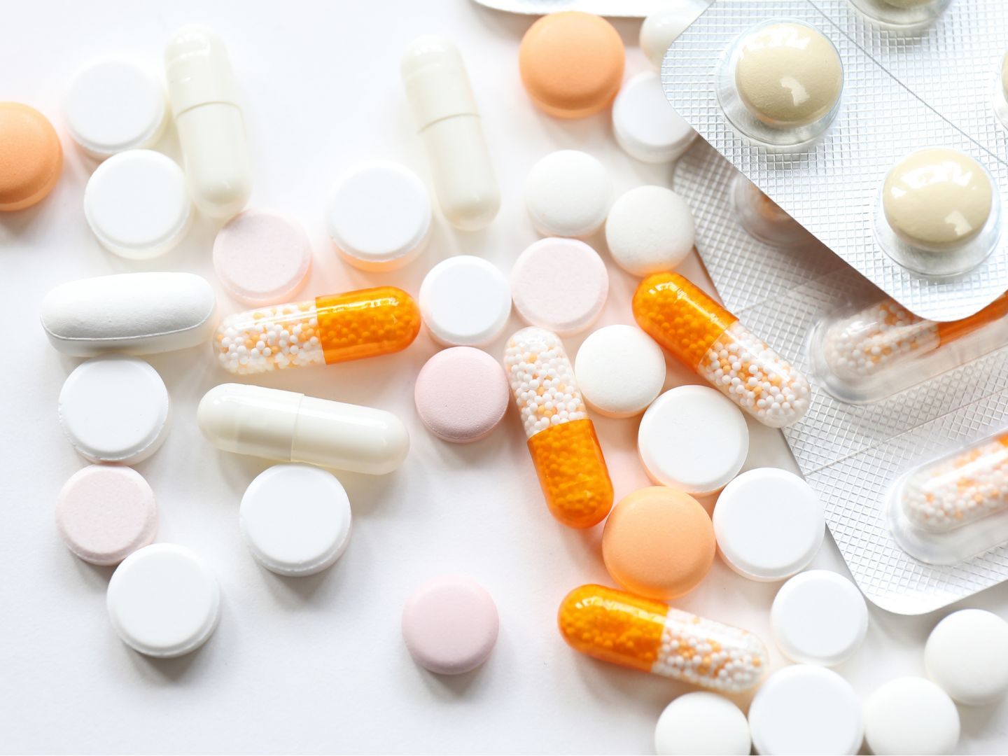 Der Generikaverband und der Biosimilarsverband warnt vor einer verschärften Medikamenten-Knappheit durch das Preisband.
