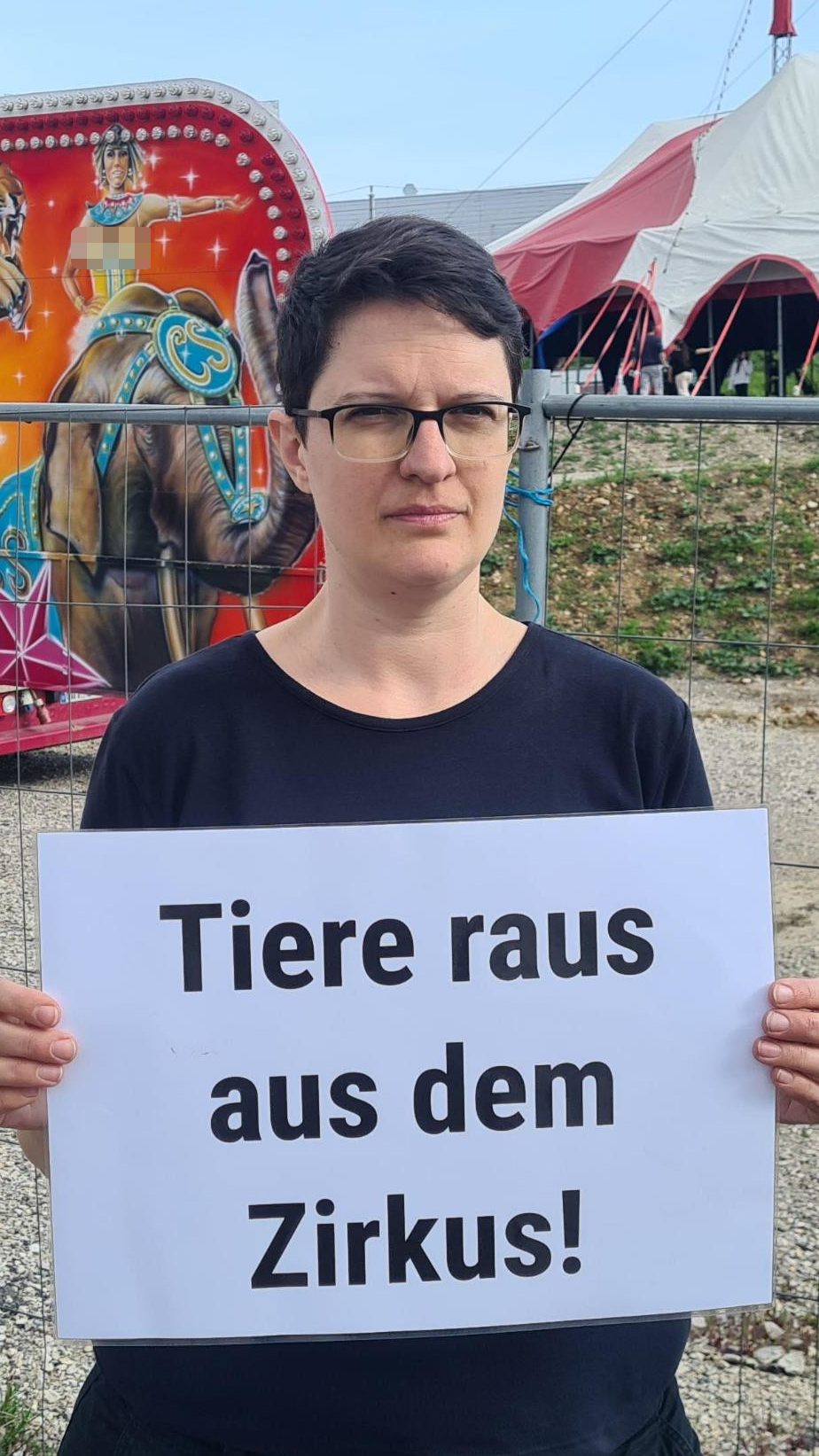 Der VGT demonstriert gegen einen Zirkus in Wien.