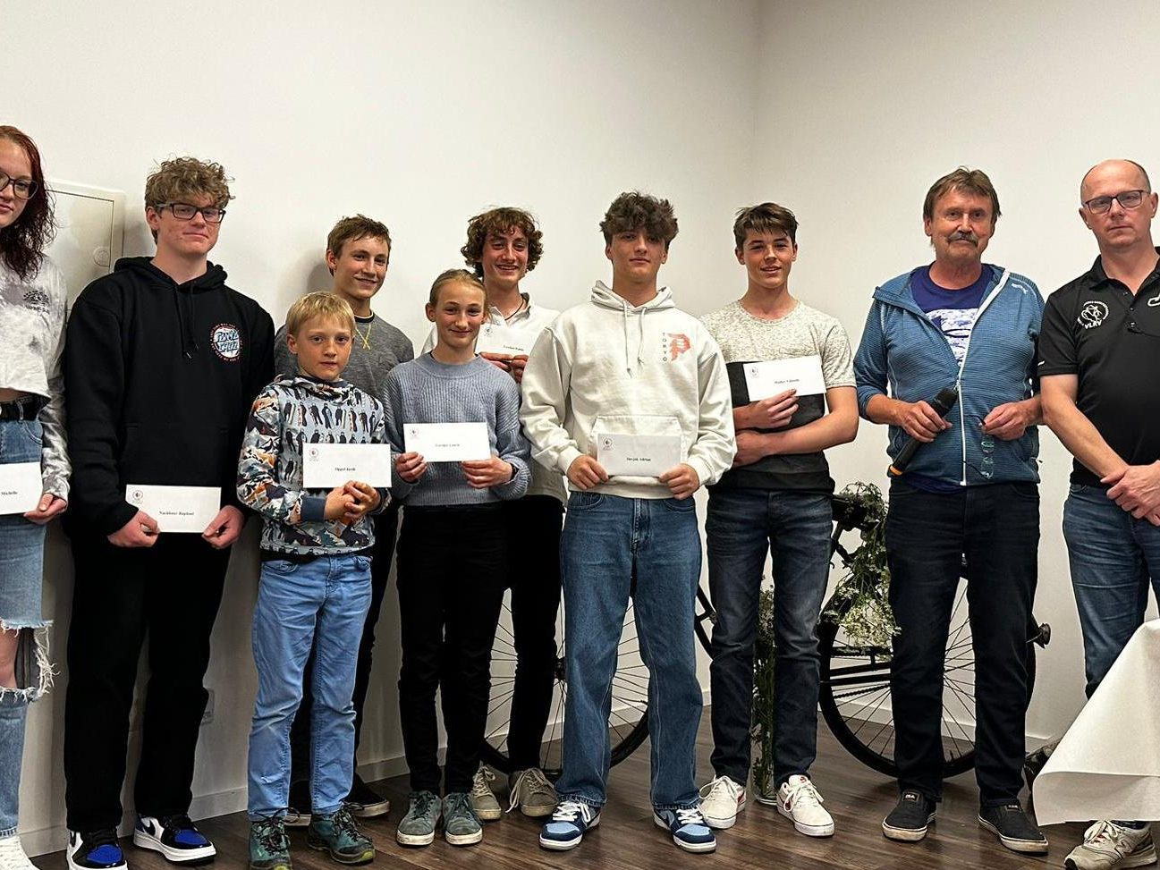 Die erfolgreichen BMXler mit Herbert Dür u. Herby Tessadri Die erfolgreichen BMXler mit Herbert Dür u. Herby Tessadri