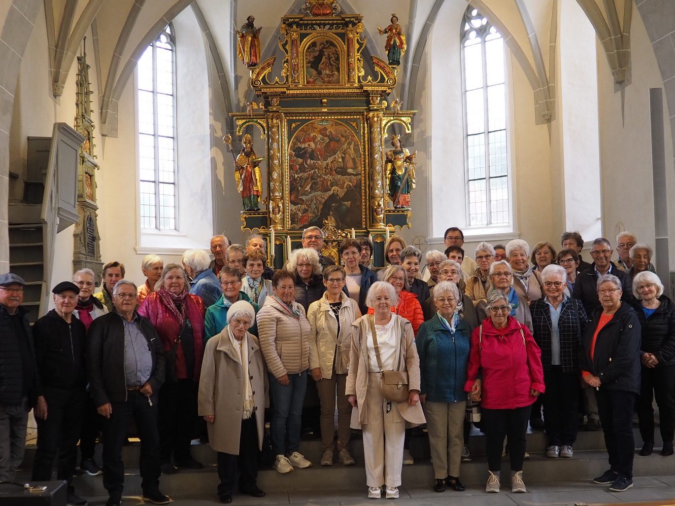 Die Teilnehmer und Musiker der Maiandacht Die Teilnehmer und Musiker der Maiandacht