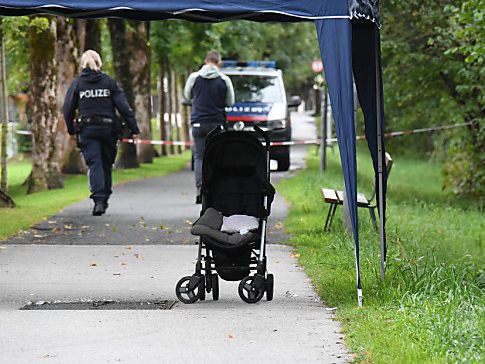 Der Vater des in St. Johann gefundenen Buben bleibt in U-Haft.