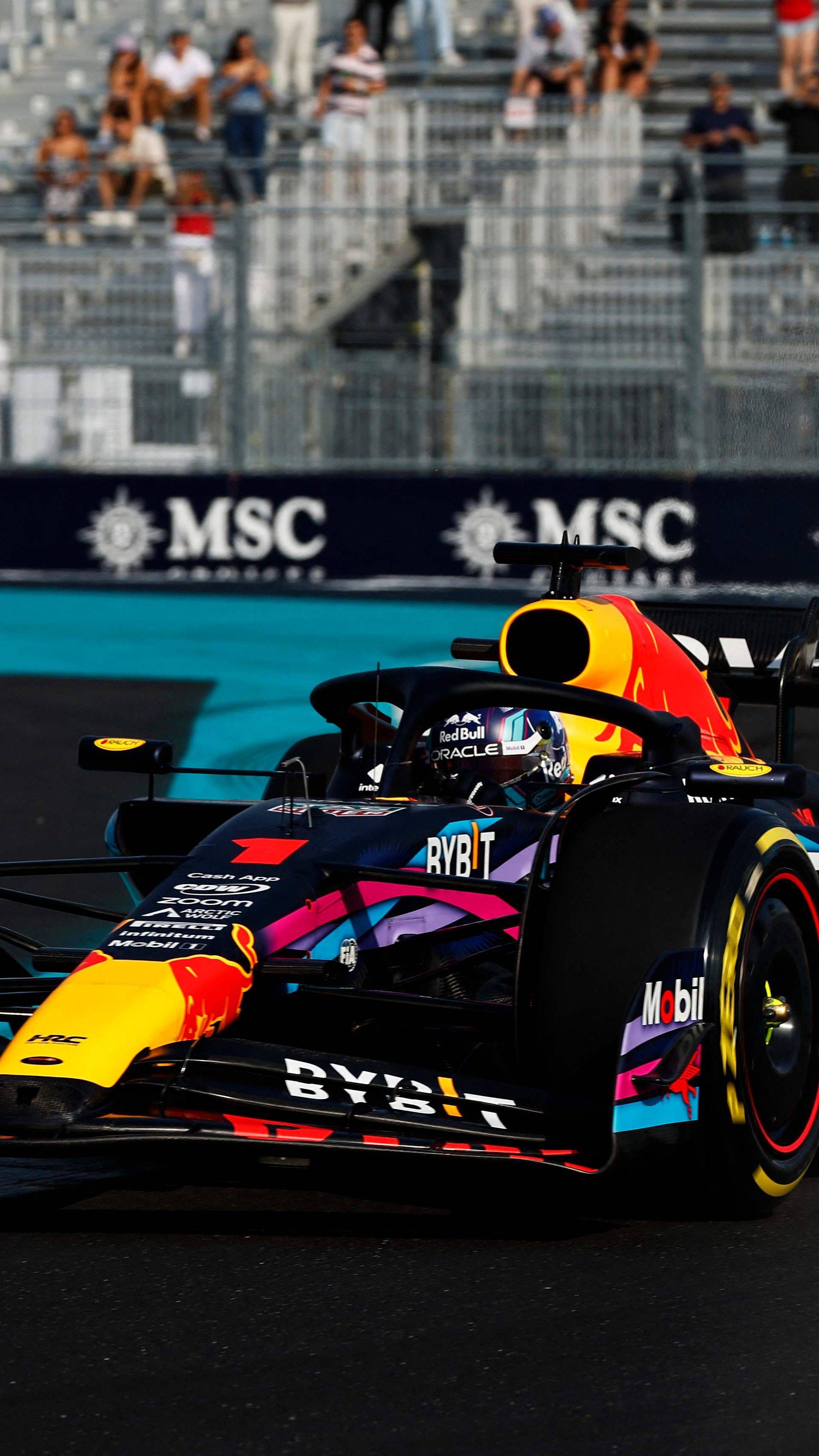 Max Verstappen ließ im ersten Training alle hinter sich.