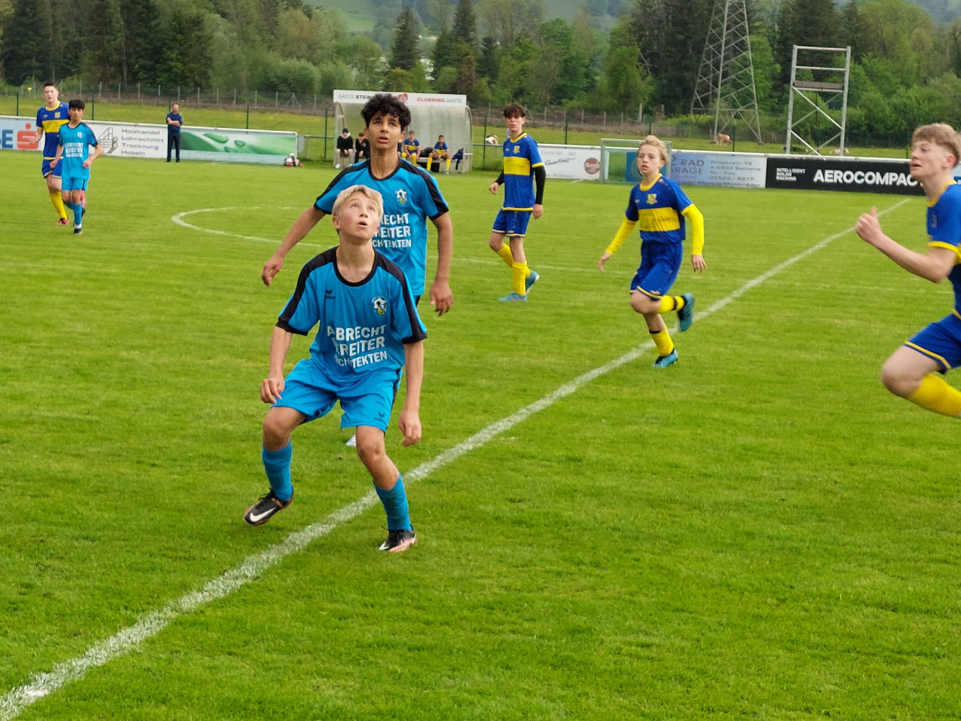 Die Nachwuchskicker aus der Region geben sich am kommenden Sonntag ein Stelldichein auf der Sportanlage in Satteins Die Nachwuchskicker aus der Region geben sich am kommenden Sonntag ein Stelldichein auf der Sportanlage in Satteins