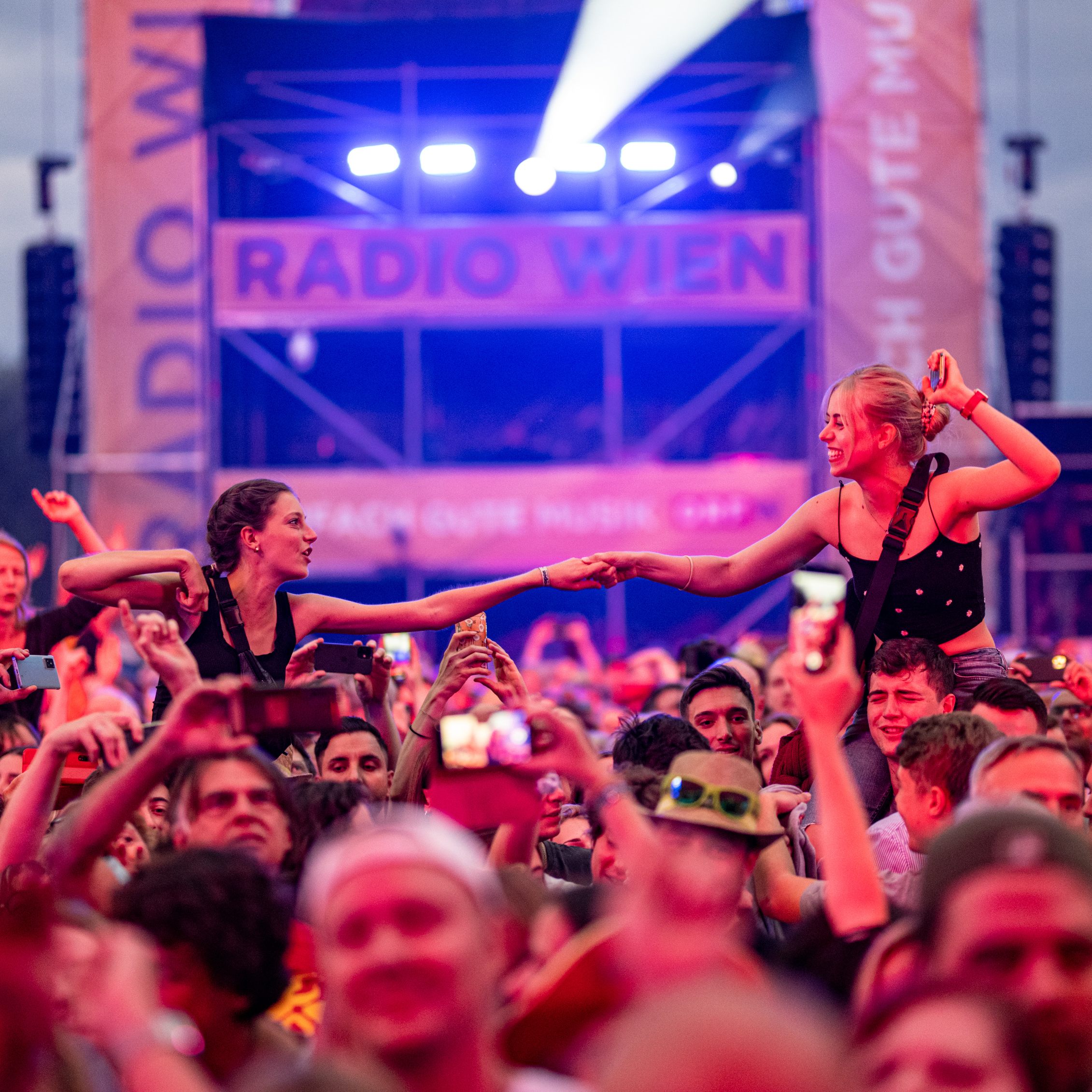 Die Vorbereitungen für das 40. Wiener Donauinselfest laufen auf Hochtouren.