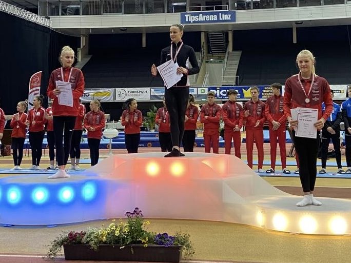 Ella Rief 2. Platz im Mehrkampf Ella Rief 2. Platz im Mehrkampf