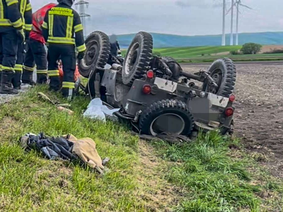 Bei einem Verkehrsunfall in NÖ kam ein Wiener ums Leben. Bei einem Verkehrsunfall in NÖ kam ein Wiener ums Leben.