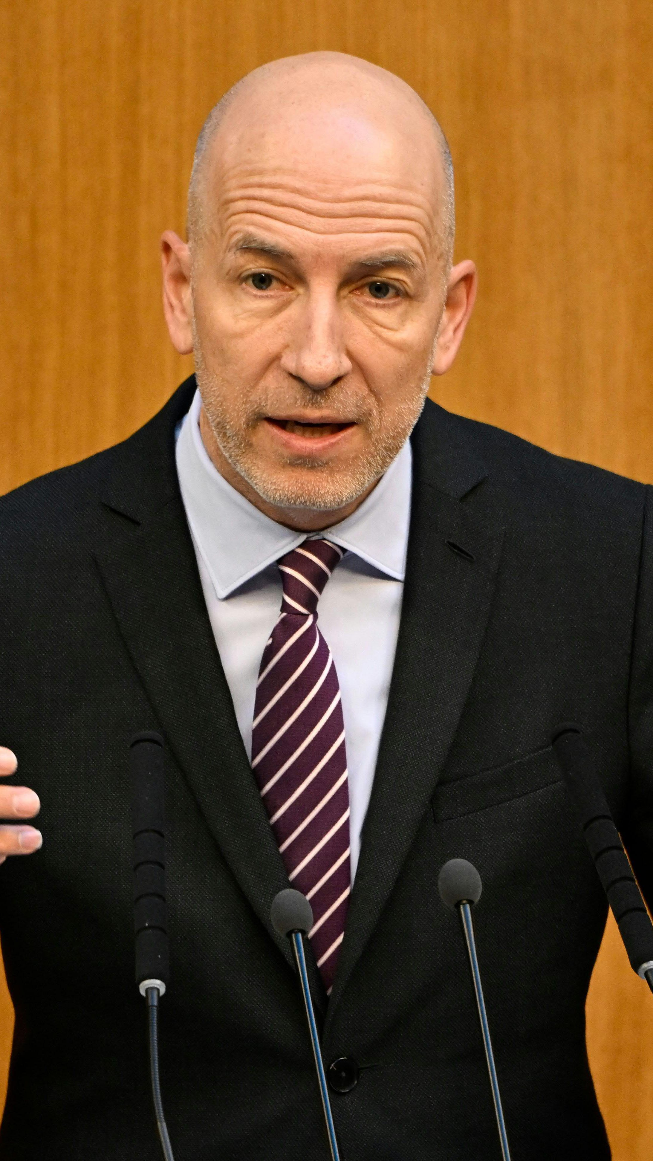 Das Kontingent für Saisonniers wurde vergößert.