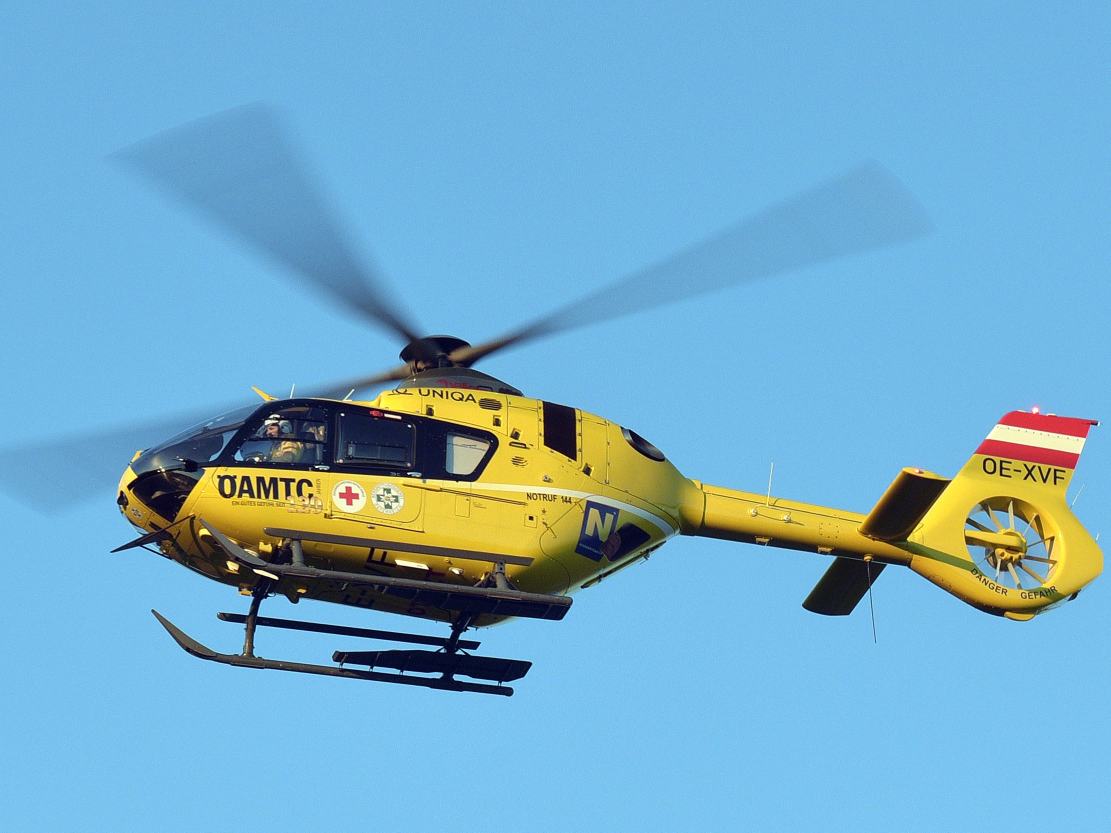 Notarzthubschrauber wurden nach dem Unfall angefordert. Notarzthubschrauber wurden nach dem Unfall angefordert.