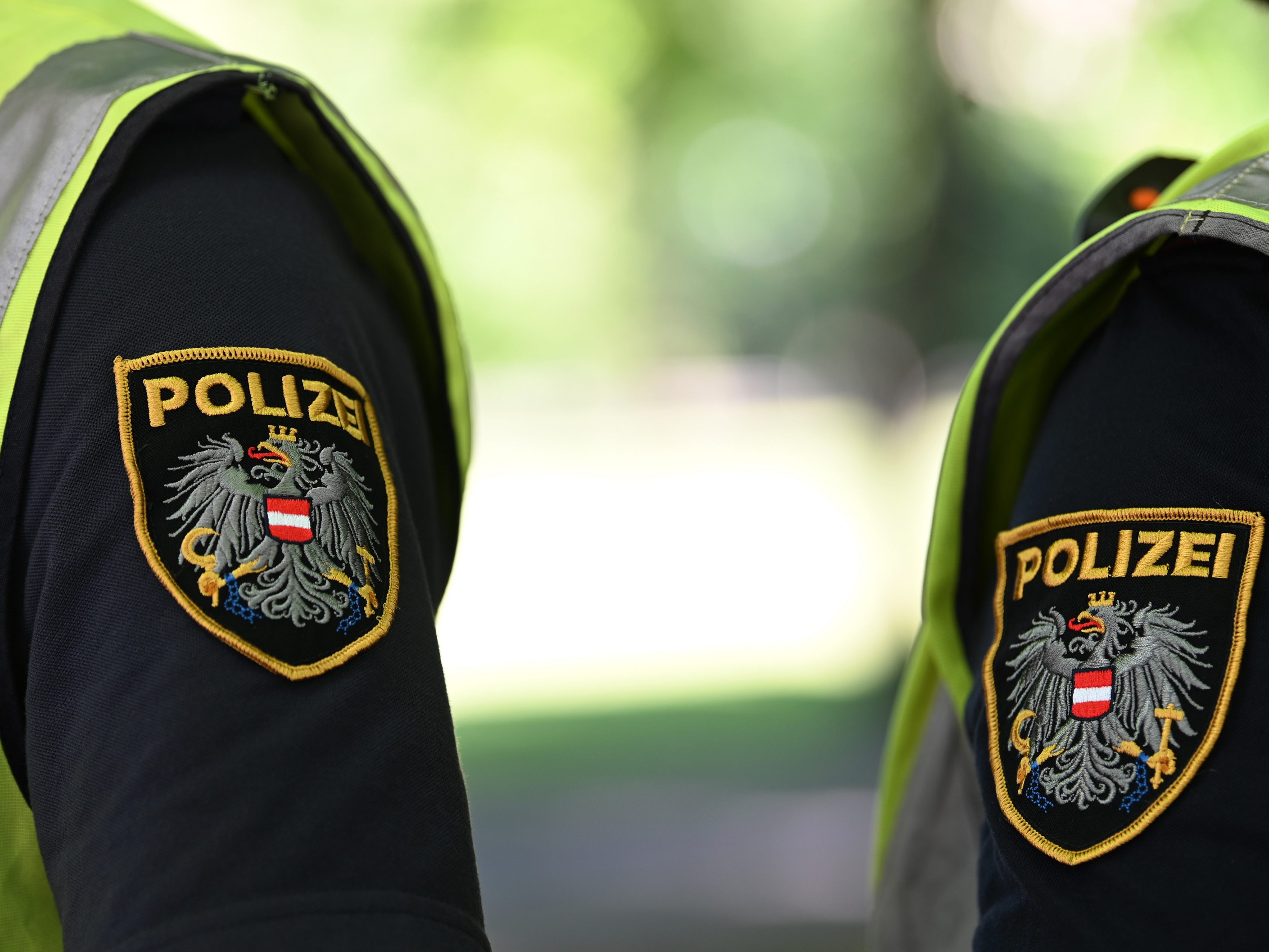 Ein 33-Jähriger bedrohte in einem Streit seinen Nachbarn in Wien mit dem Umbringen. Ein 33-Jähriger bedrohte in einem Streit seinen Nachbarn in Wien mit dem Umbringen.
