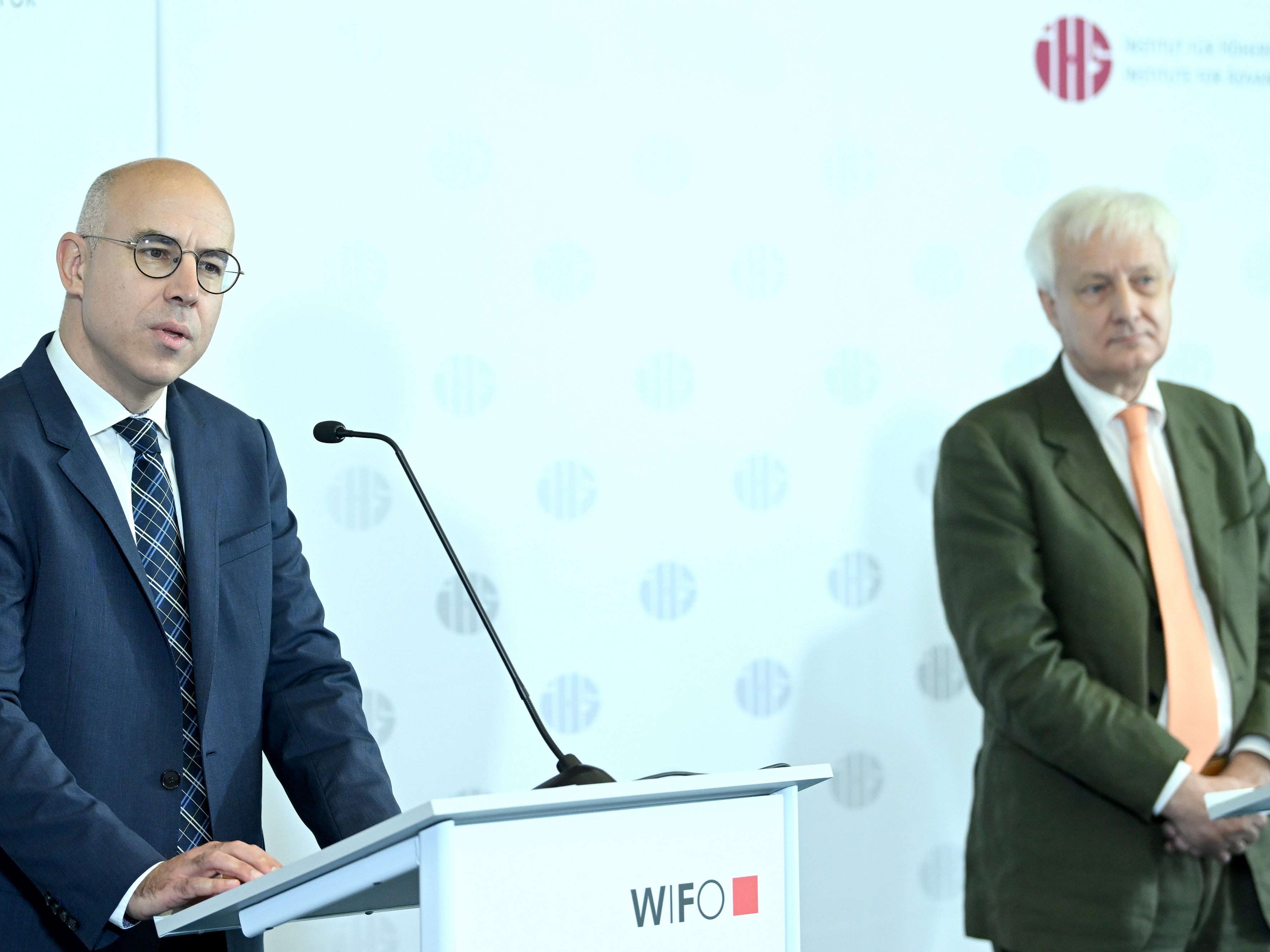 Wifo und IHS zogen gemischtes Resümee über angekündigtes Anti-Teuerungs-Paket.