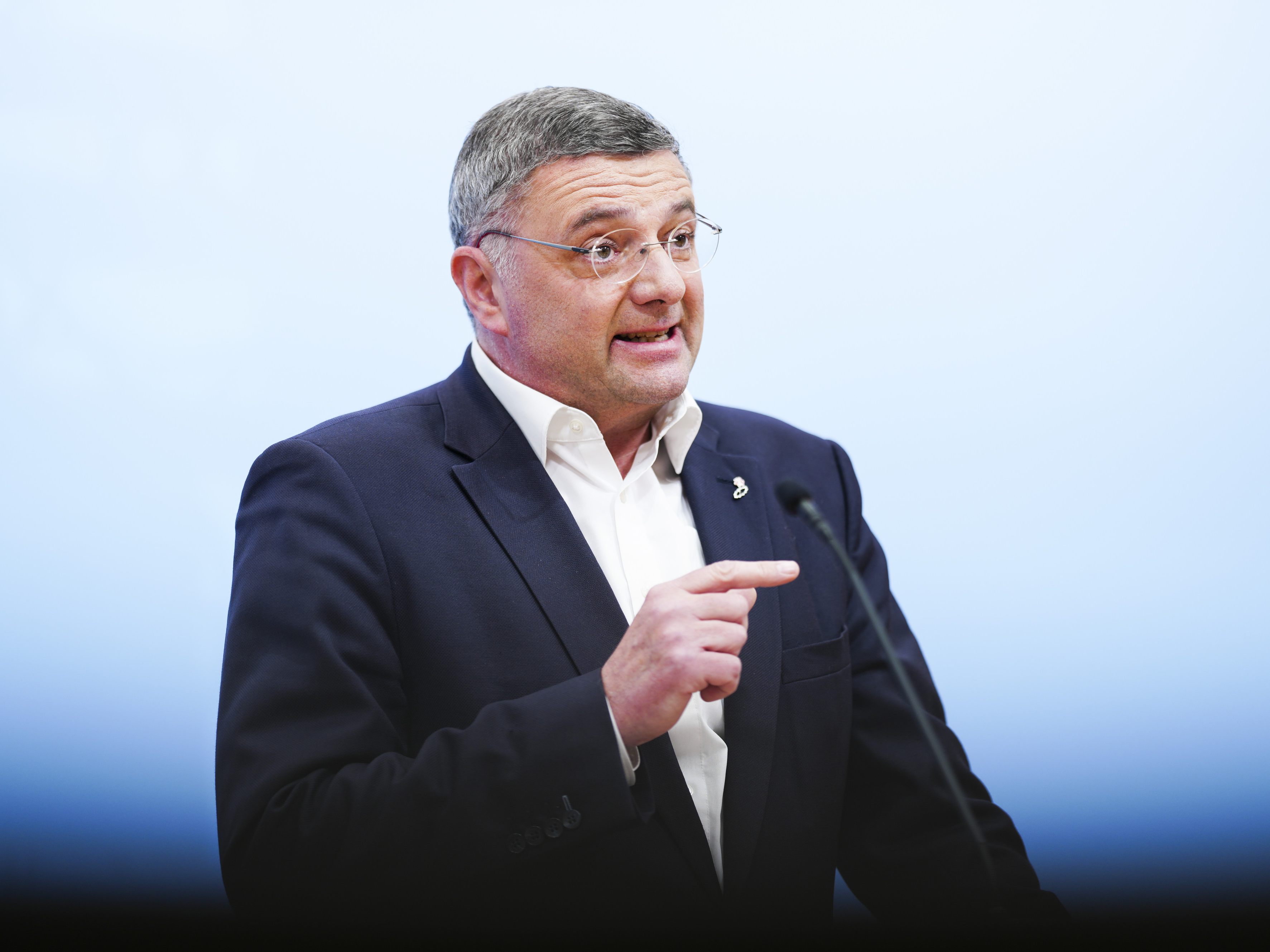 Jörg Leichtfried kündigt SPÖ-Anträge gegen die Teuerung an.