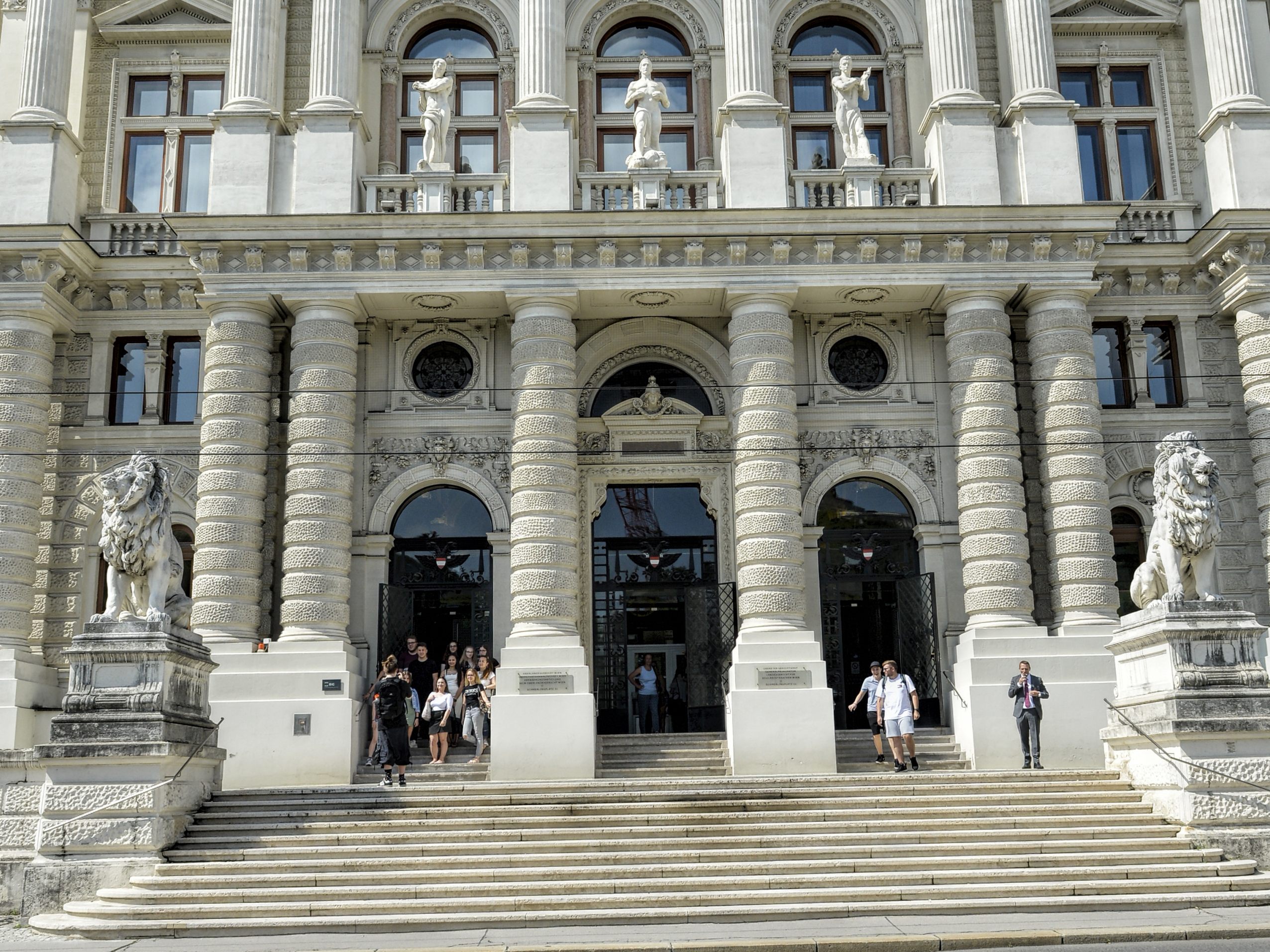 Der OGH verurteilte die Republik Österreich nach dem Mordversuch an einem Häftling. Der OGH verurteilte die Republik Österreich nach dem Mordversuch an einem Häftling.