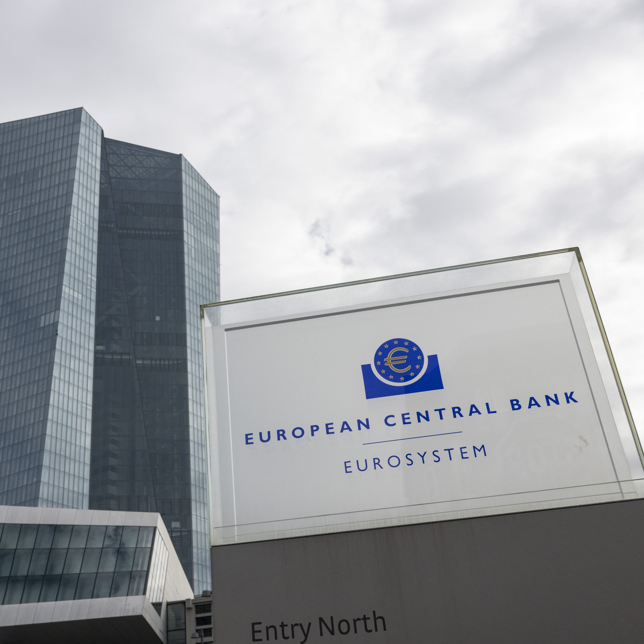 Die EZB hebt den Leitzins auf 3,75 Prozent an.