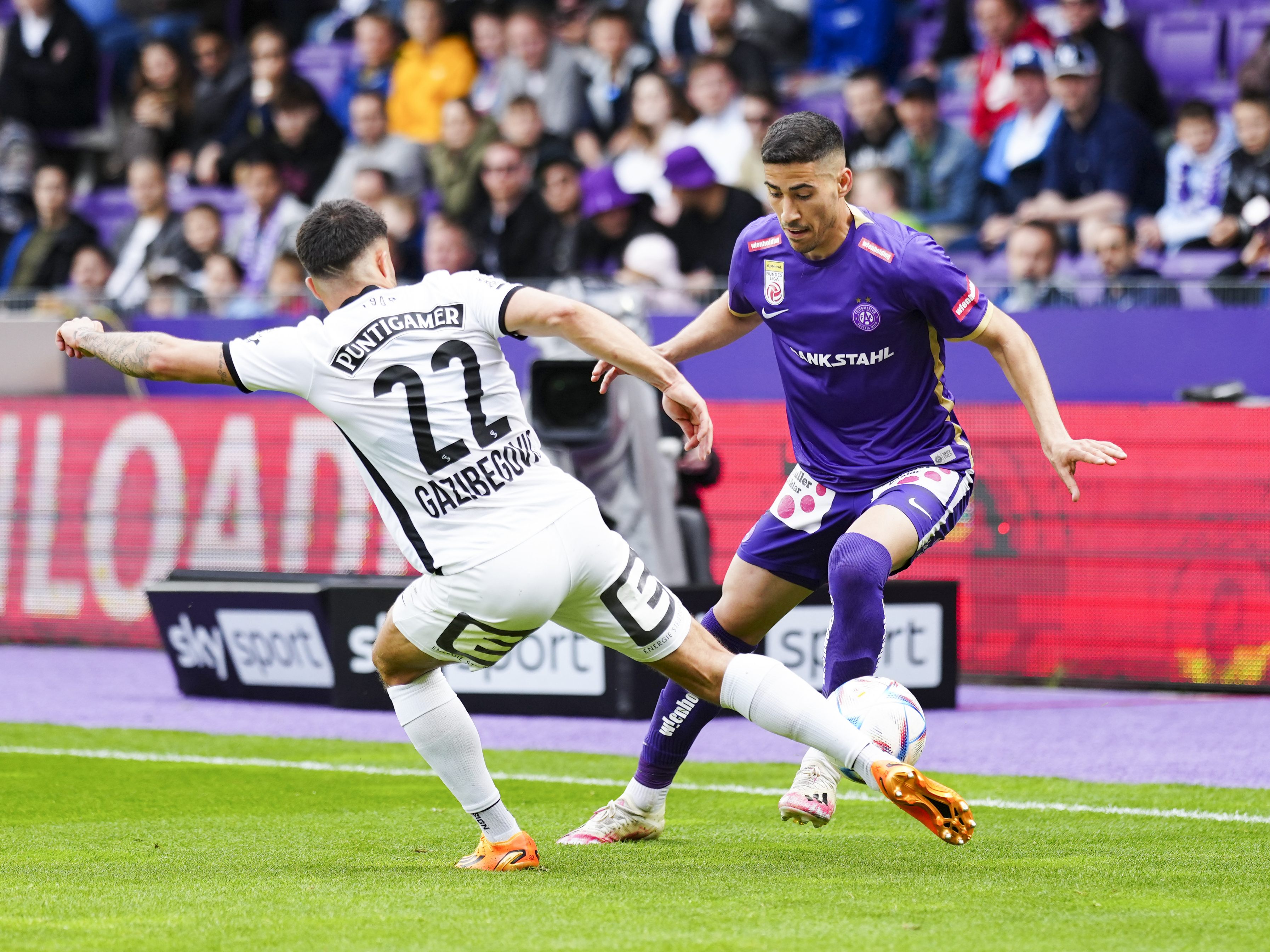Die Wiener Austria musste gegen Sturm Graz eine herbe Niederlage einstecken. Die Wiener Austria musste gegen Sturm Graz eine herbe Niederlage einstecken.