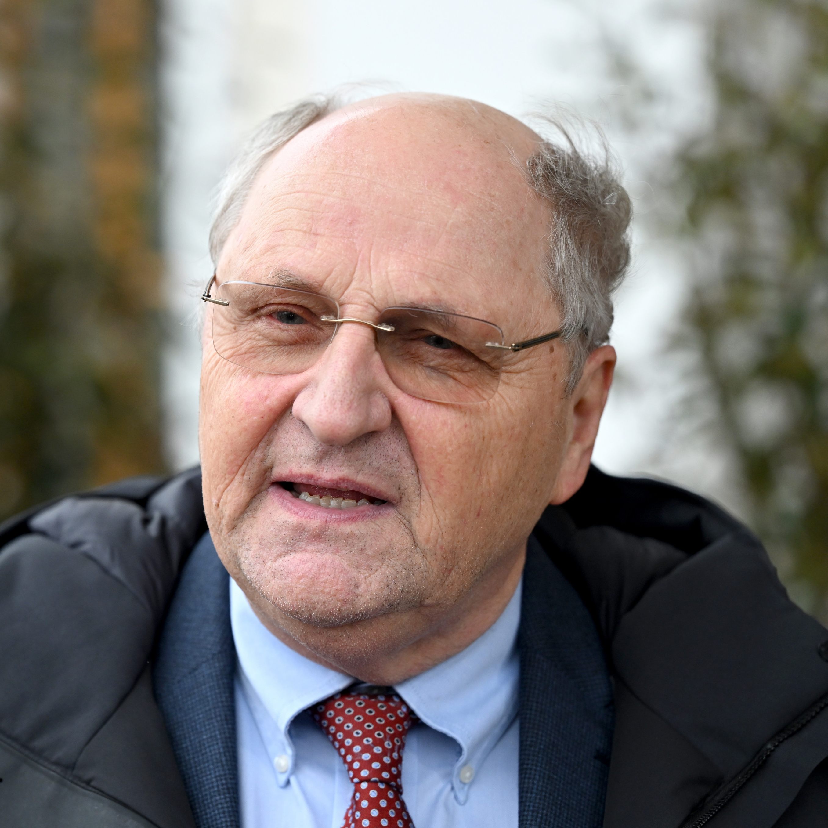 Christoph Badelt bittet die Regierung im Bezug auf die Teuerung: "Bitte aufhören, das Geld hinauszuwerfen".