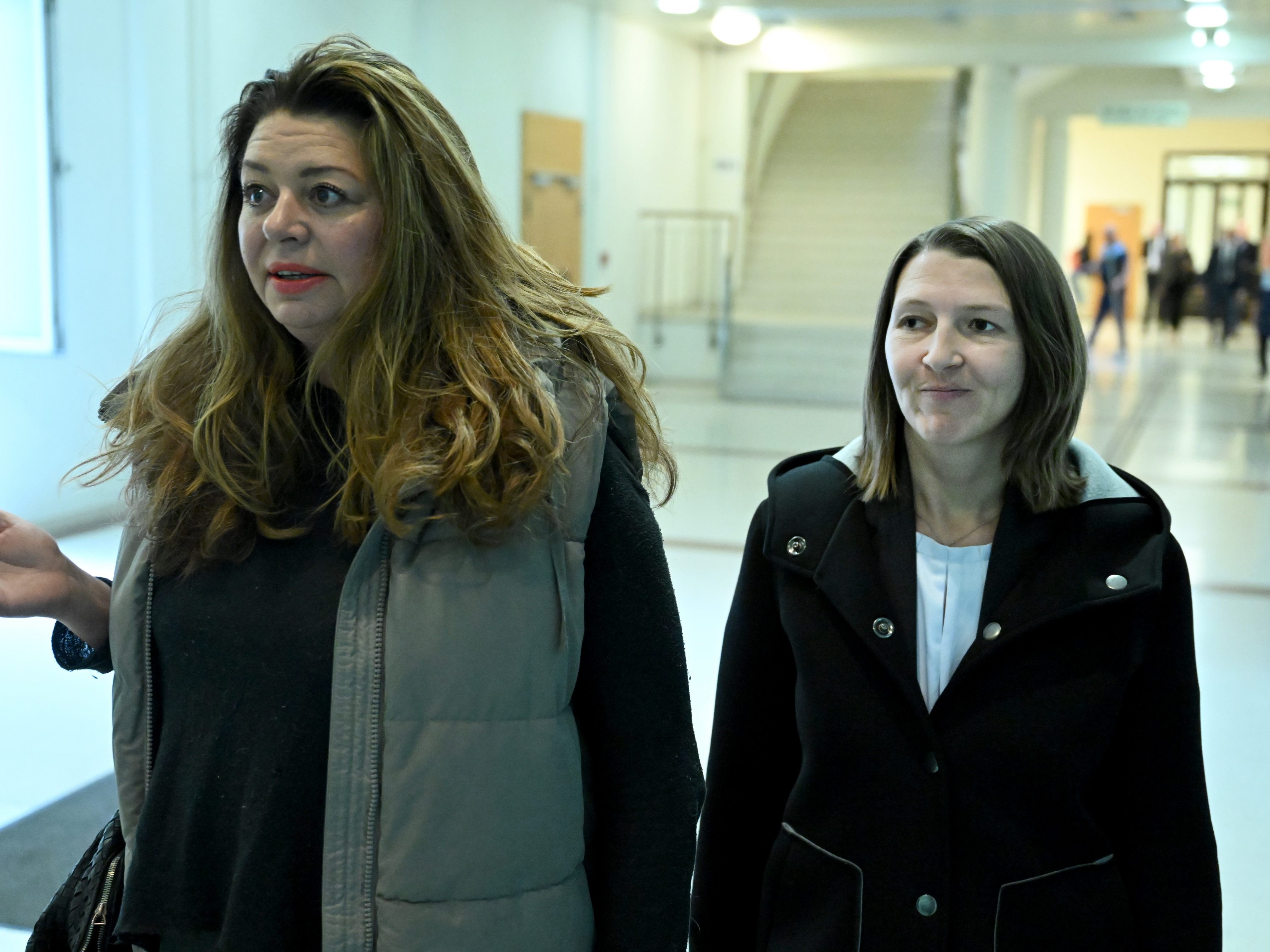 Sabine Beinschab war als Zeugin beim Prozess rund um Ex-Familienministerin Sophie Karmasin (ÖVP) geladen. Sabine Beinschab war als Zeugin beim Prozess rund um Ex-Familienministerin Sophie Karmasin (ÖVP) geladen.