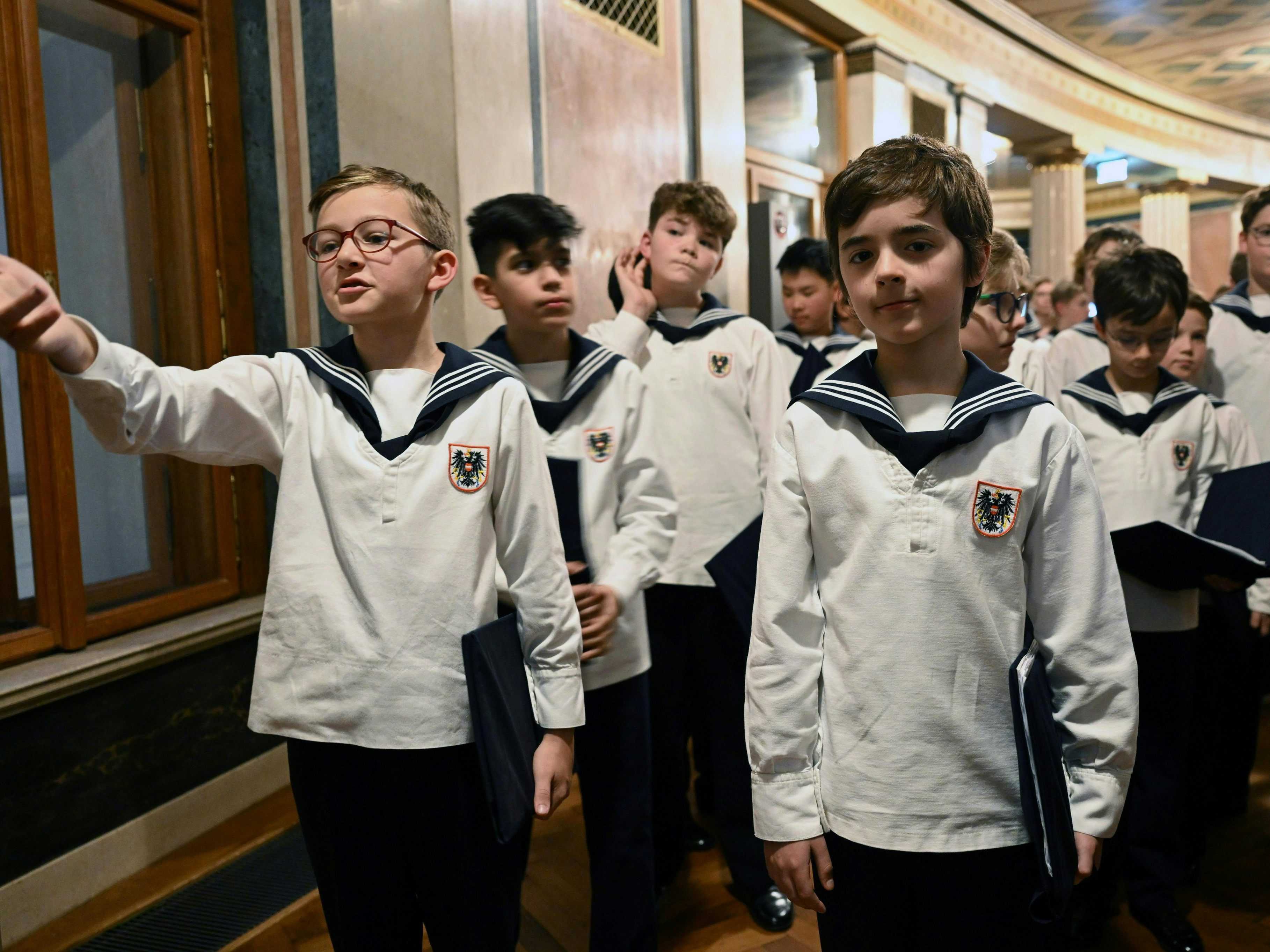 Die Wiener Sängerknaben feiern ihren 525. Geburtstag im Goldenen Saal des Musikvereins. Die Wiener Sängerknaben feiern ihren 525. Geburtstag im Goldenen Saal des Musikvereins.
