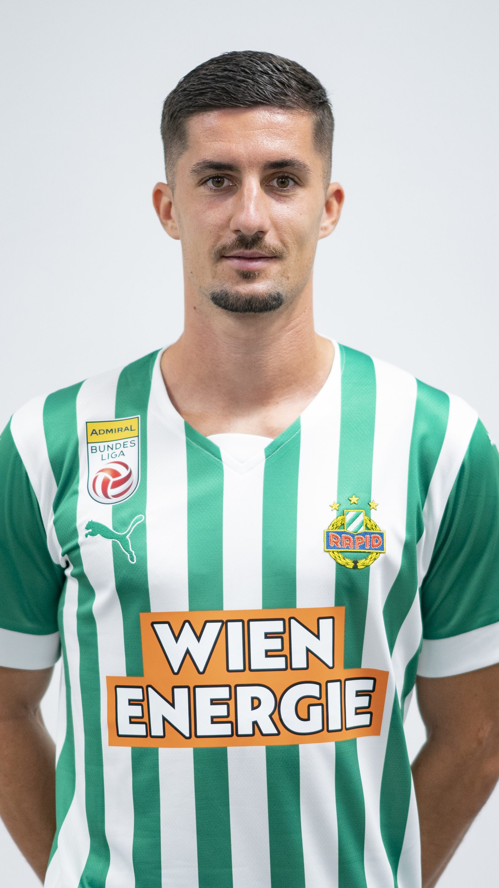 Rapids Martin Koscelnik kam bei einer Fan-Attacke glimpflich davon.