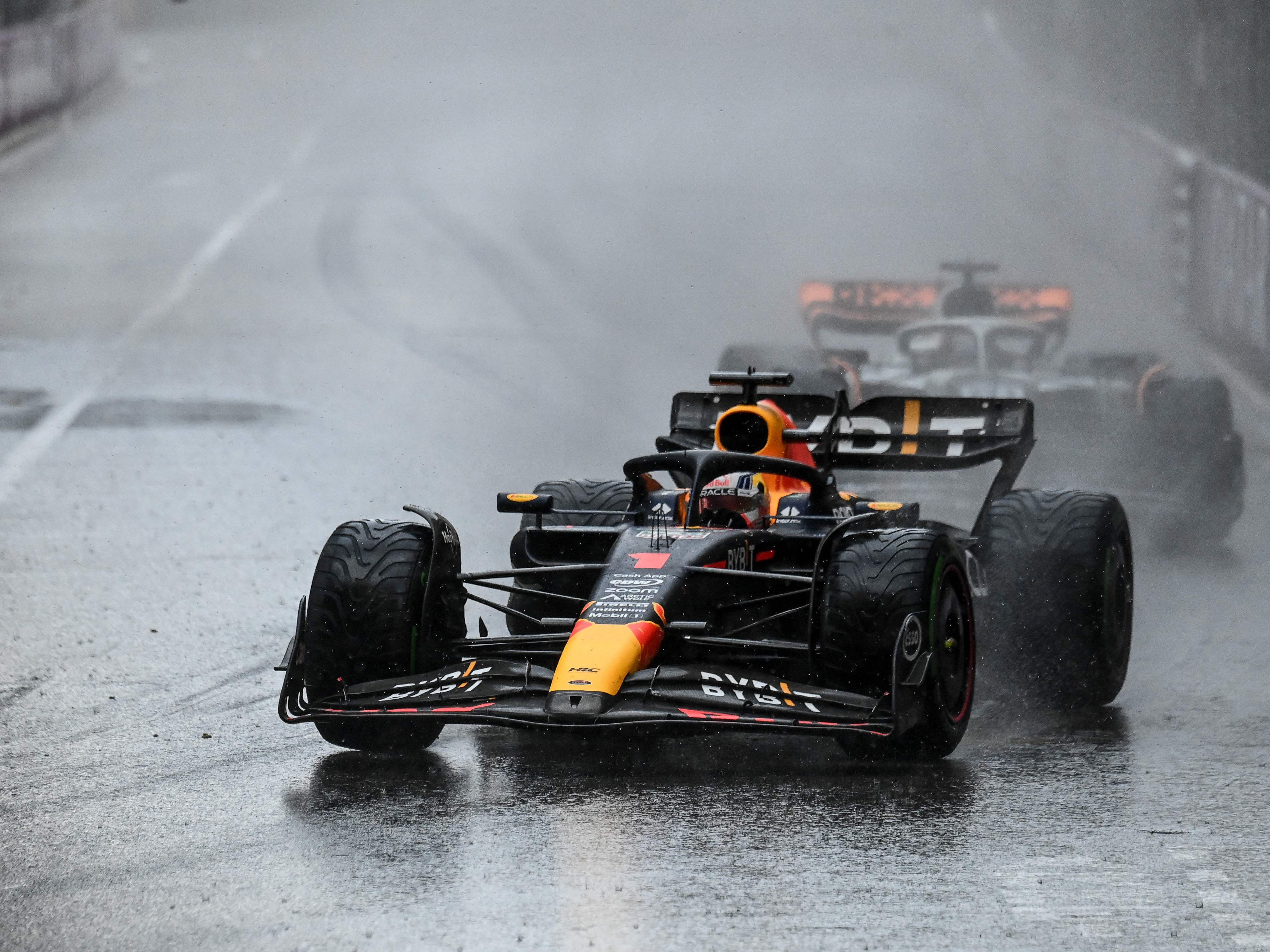 Max Verstappen gewinnt das Regen-Rennen in Monaco.