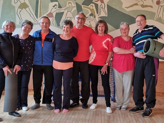 „Bewegung im Alter“ ist sehr wichtig! „Bewegung im Alter“ ist sehr wichtig!