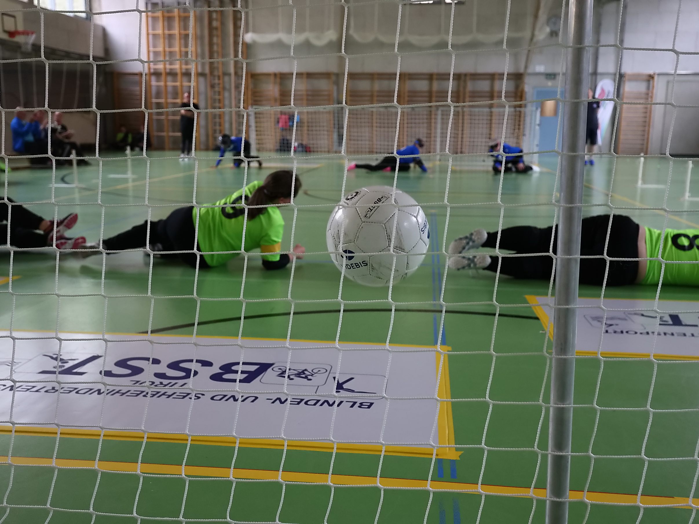 Die Blindensportlerinnen und -sportler sorgten bei der ÖM wieder für spannende Partien im Torball.