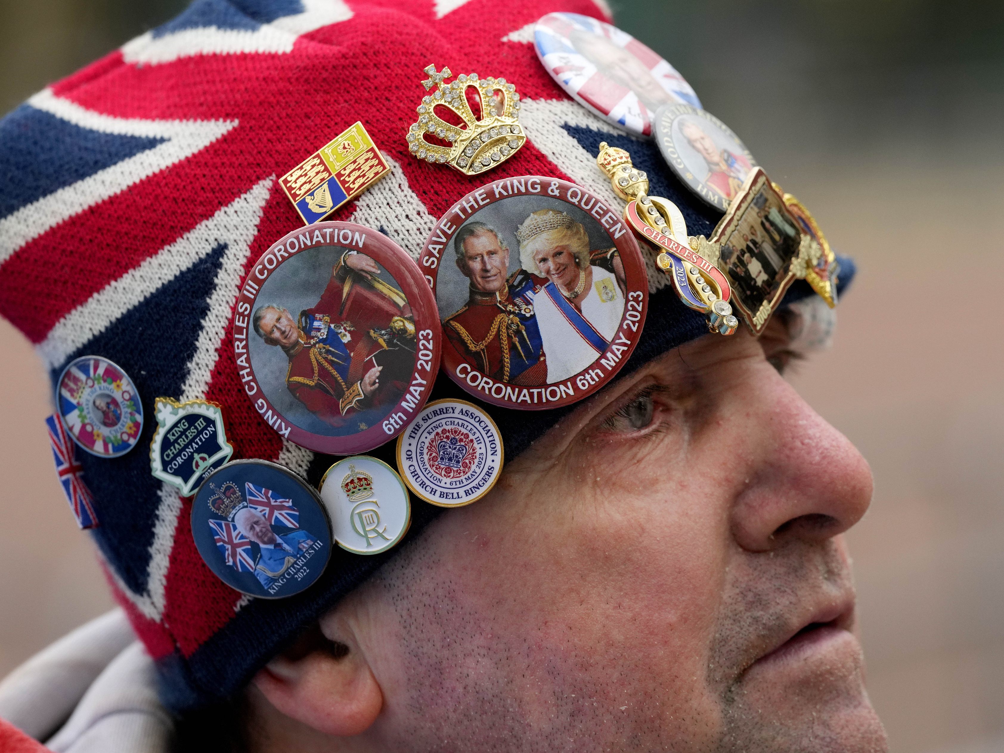 John Loughrey reiste bereits zehn Tage vor der Krönung an. John Loughrey reiste bereits zehn Tage vor der Krönung an.