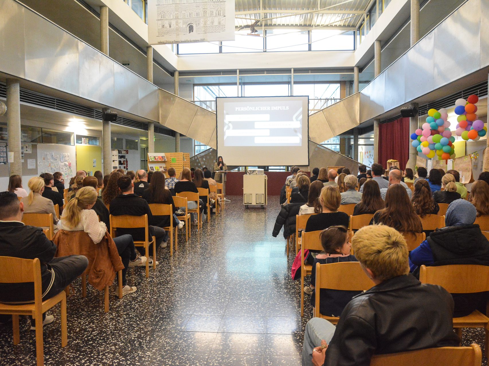 Die 7.Klässer am Gymnasium Lustenau präsentierten am Mittwoch ihre Erfahrungen, die sie bei dem Berufsorientierungsprojekt "Preview" sammeln durften.