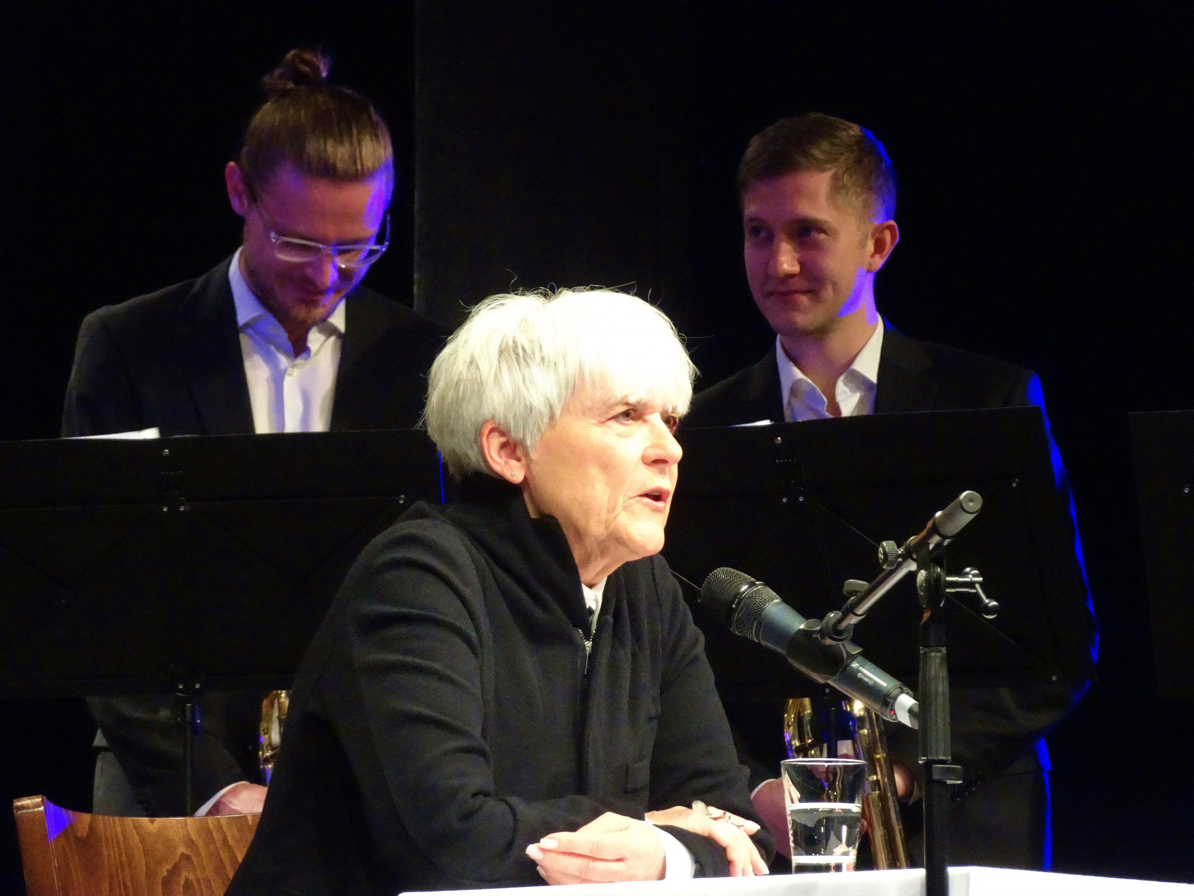 Lisbeth Bischoff plauderte am Samstag im Freudenhaus aus dem royalen Nähkästchen.