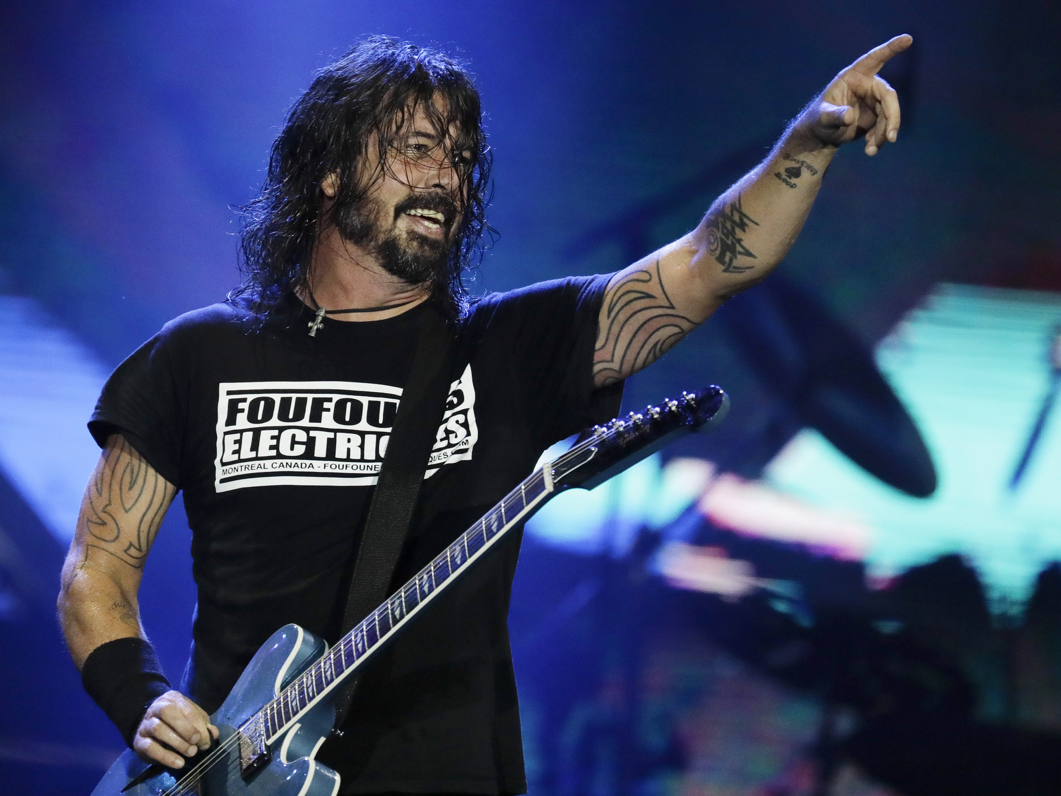 US-Rockband um Dave Grohl veröffentlicht mit "But Here We Are" das erste Studioalbum nach dem Tod ihres Schlagzeugers.