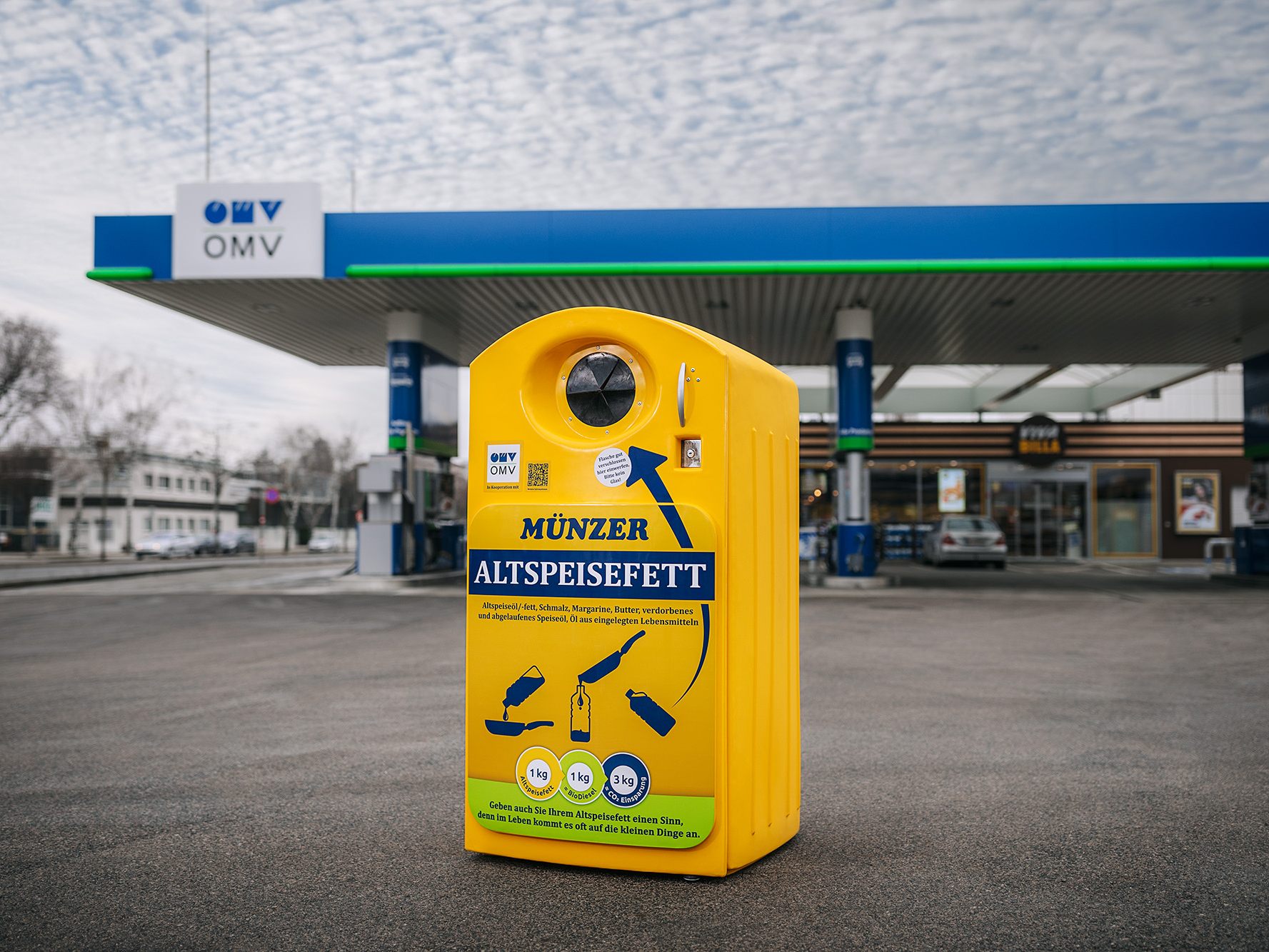 Mehrere Wiener OMV-Tankstellen ermöglichen Altspeisefett-Abgabe. Mehrere Wiener OMV-Tankstellen ermöglichen Altspeisefett-Abgabe.