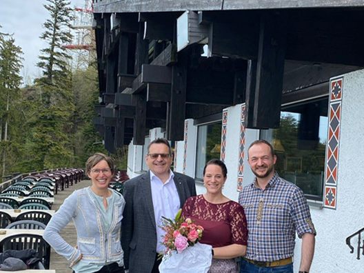 v.r.n.l.: Patick Dobler, Annabell Dobler, DI Thomas Kinz, Birke Nußbaumer (Pfänderbahn) v.r.n.l.: Patick Dobler, Annabell Dobler, DI Thomas Kinz, Birke Nußbaumer (Pfänderbahn)