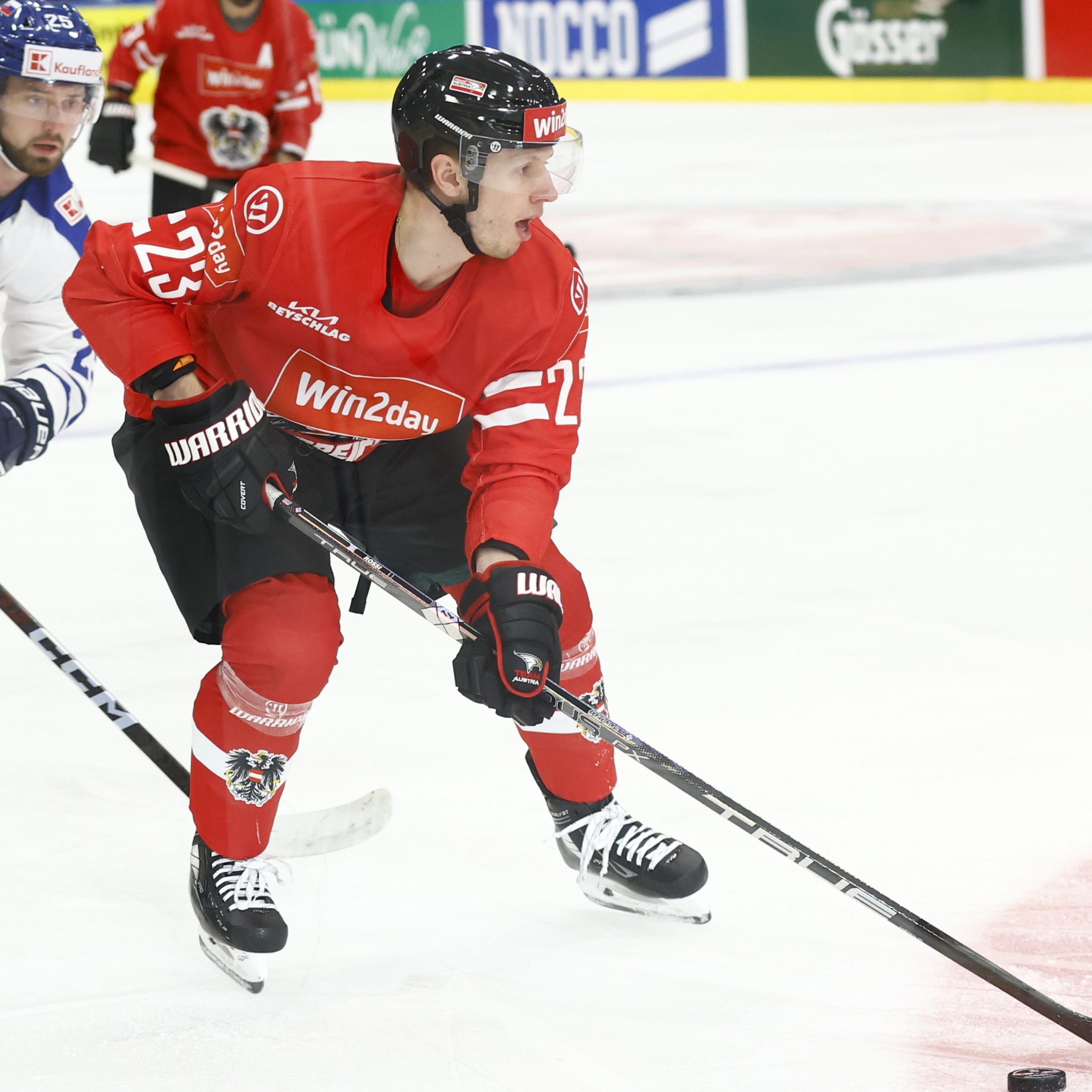 Tor und Assist krönten starke Leistung von Marco Rossi beim Überraschungserfolg gegen Slowakei.