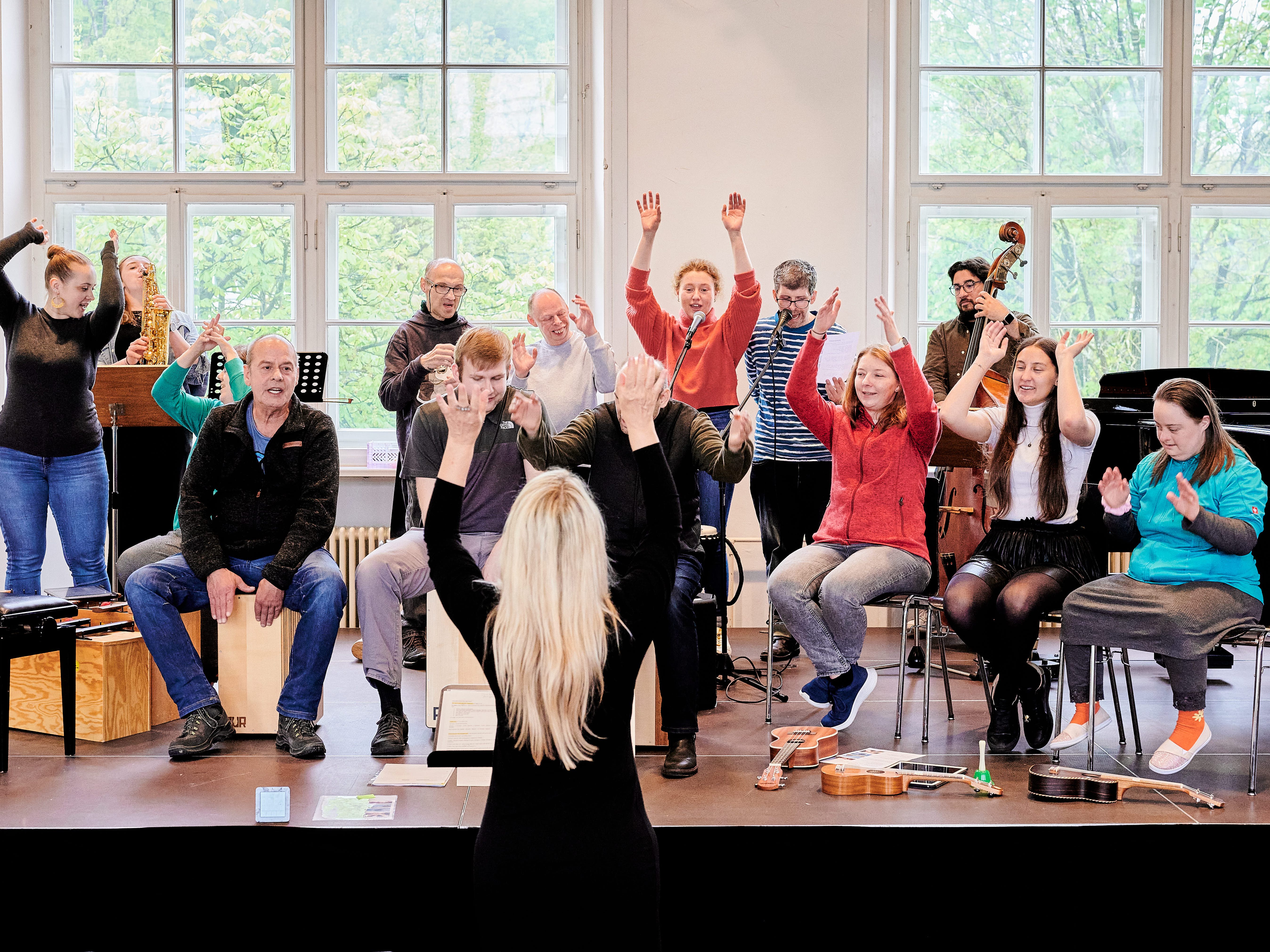 „Musik Inklusiv(e)“ heißt es am 4. Juni 2023 bei einem Konzert mit vier Bands. „Musik Inklusiv(e)“ heißt es am 4. Juni 2023 bei einem Konzert mit vier Bands.